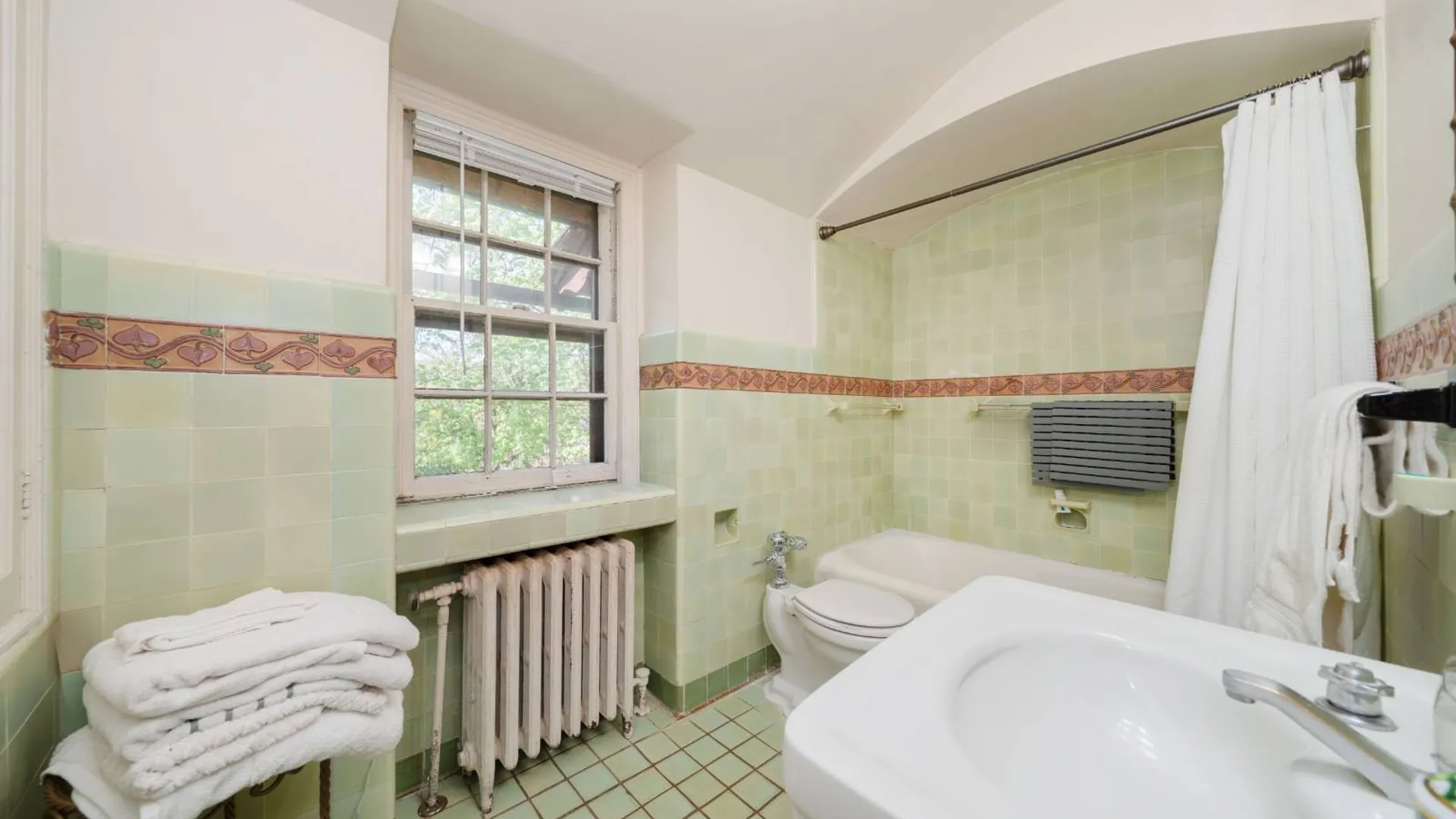 Property at 4501 Livingston Avenue, Bronx, NY 10471 35