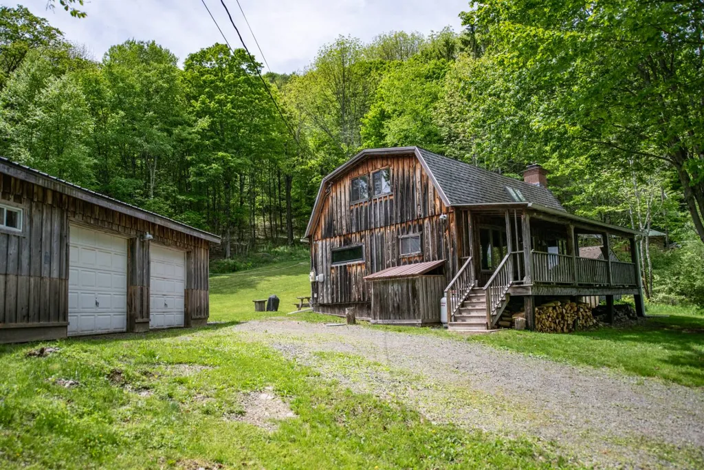 Property at 15 John Lockwood Rd, Walton, NY 13856