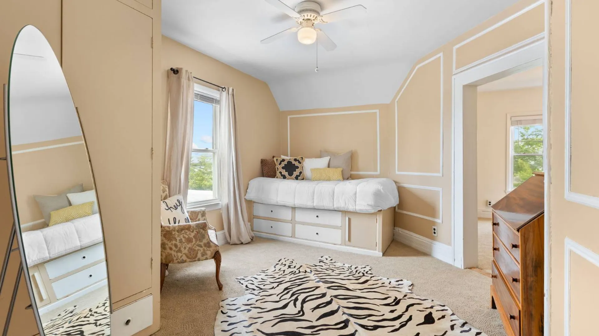 Property at 111 Rochelle Street, New York, NY 10464 14