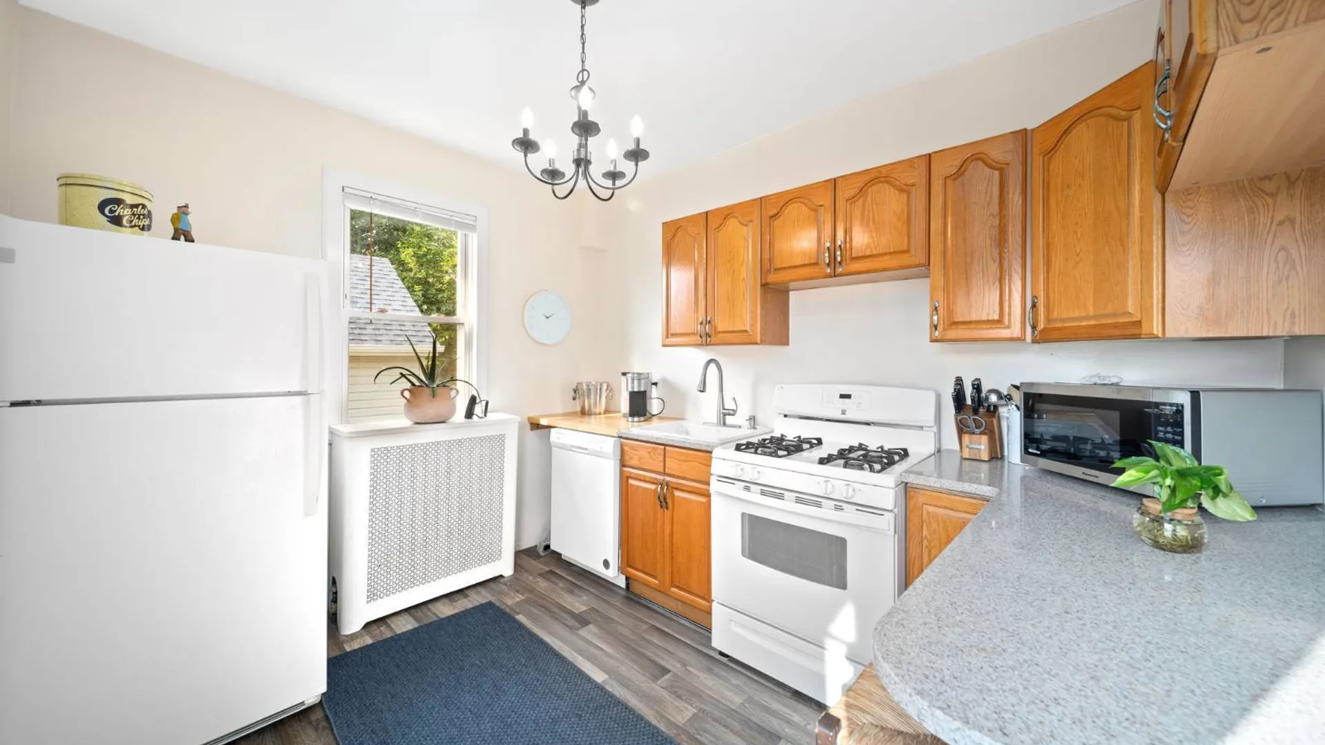 Property at 111 Rochelle Street, New York, NY 10464 20