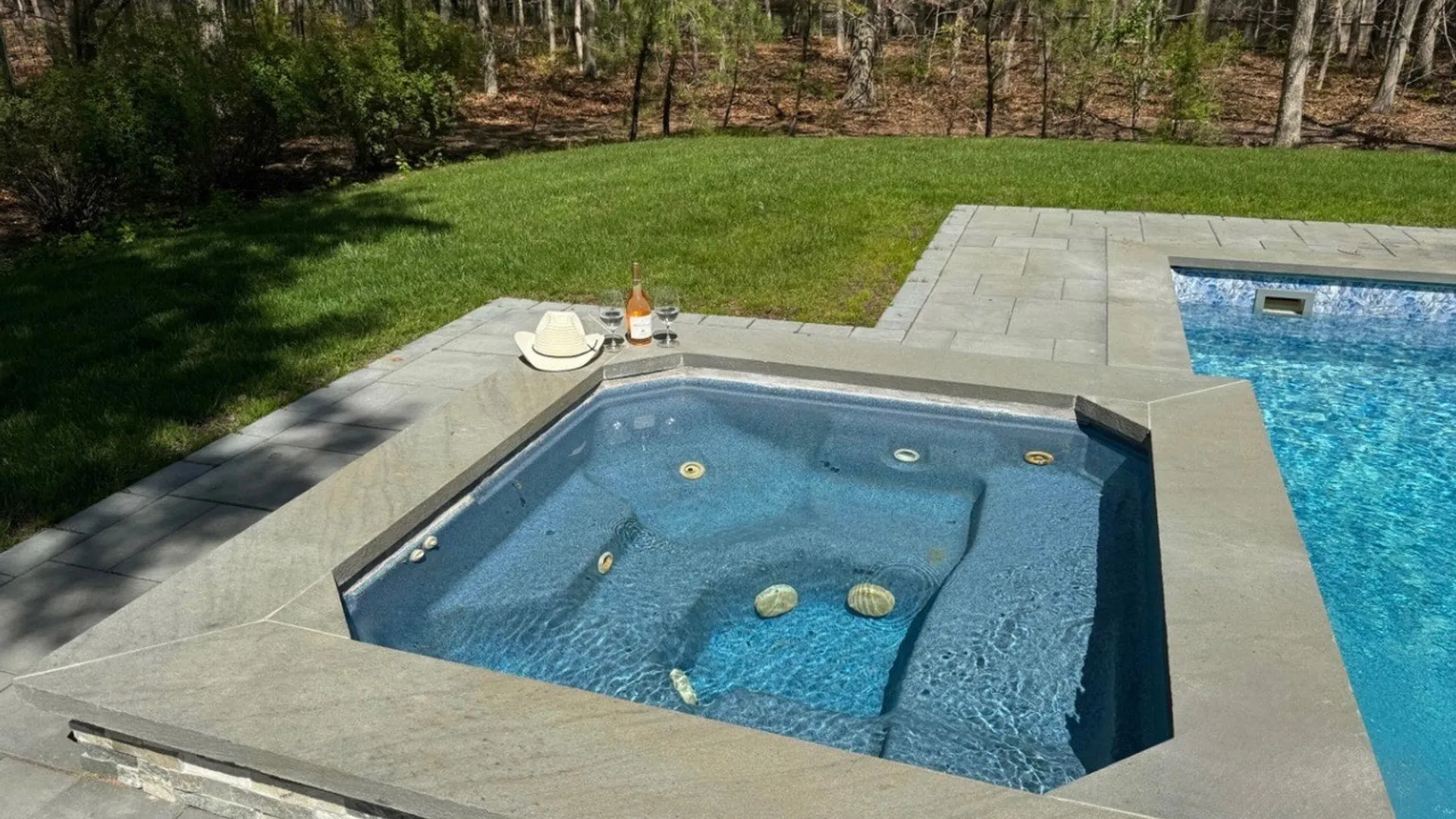 Property at 4 bennett dr, East Quogue, NY 11942 4