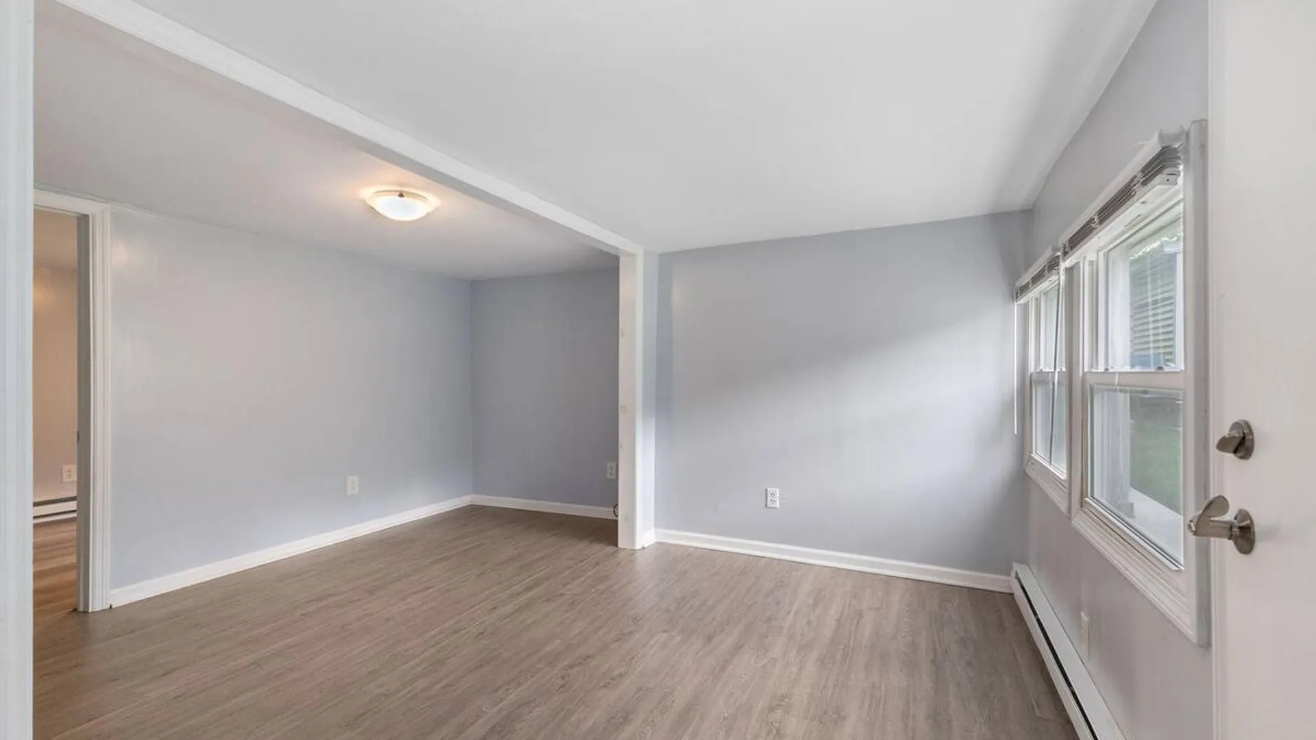 Property at 9 Kellogg Avenue, Colonie, NY 12304 5
