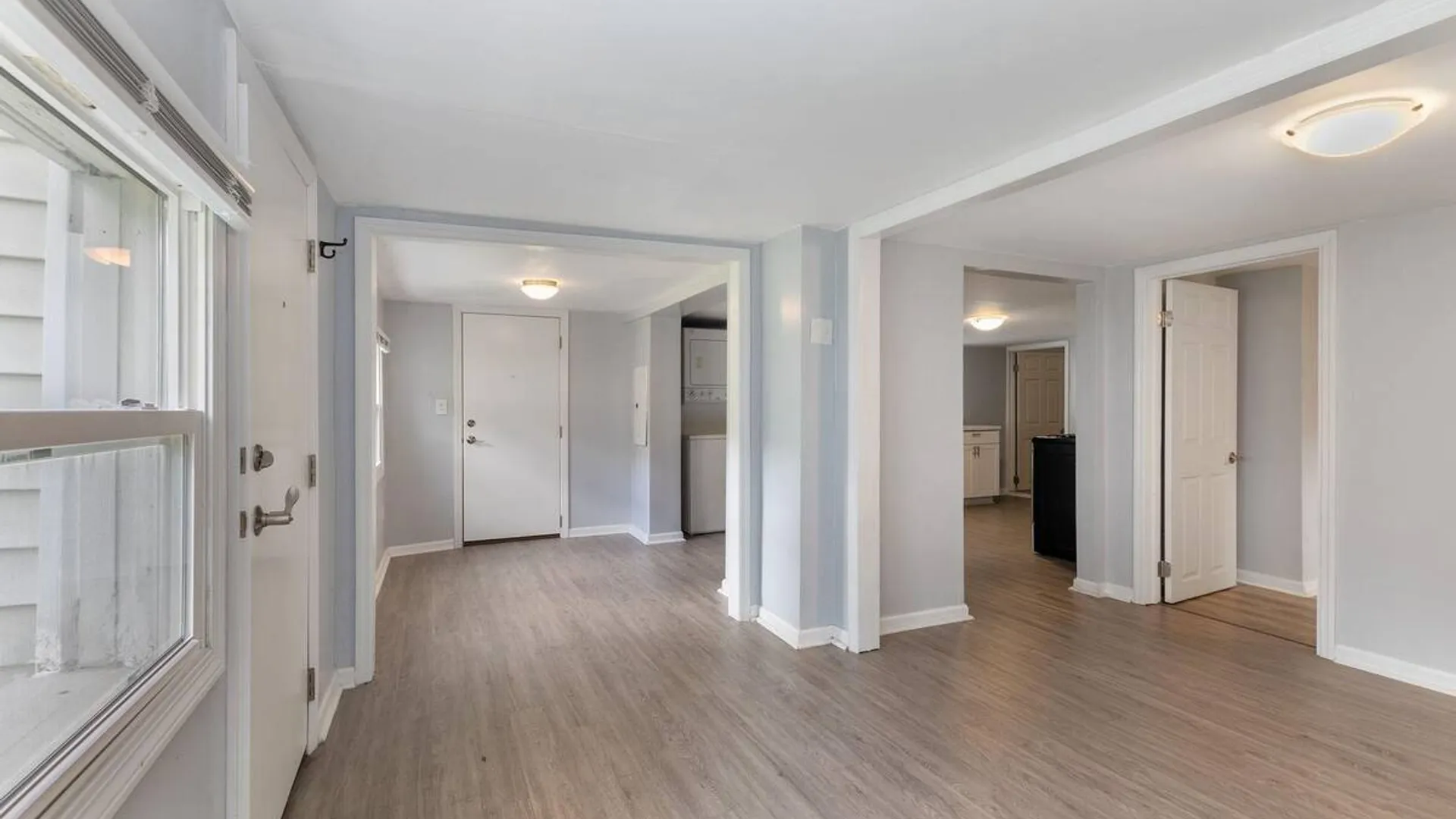 Property at 9 Kellogg Avenue, Colonie, NY 12304 9