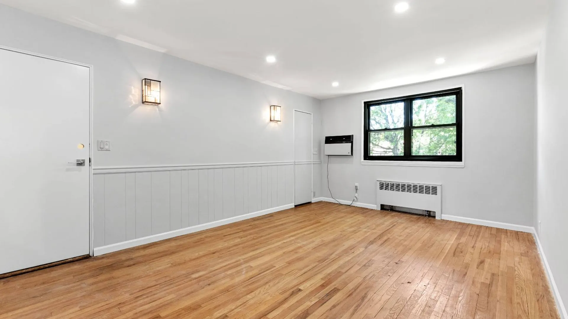 Property at 61-16 245th Place #Upper, Douglaston, NY 11362 4