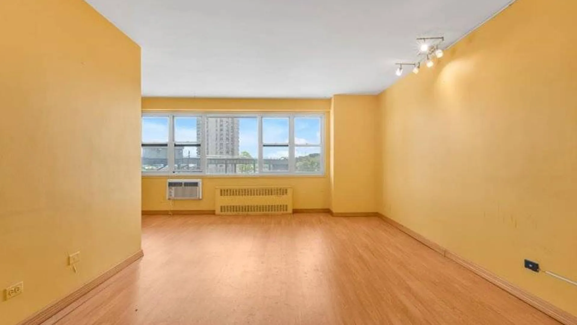 Property at 2942 West 5 Street, Brooklyn, NY 11224 3