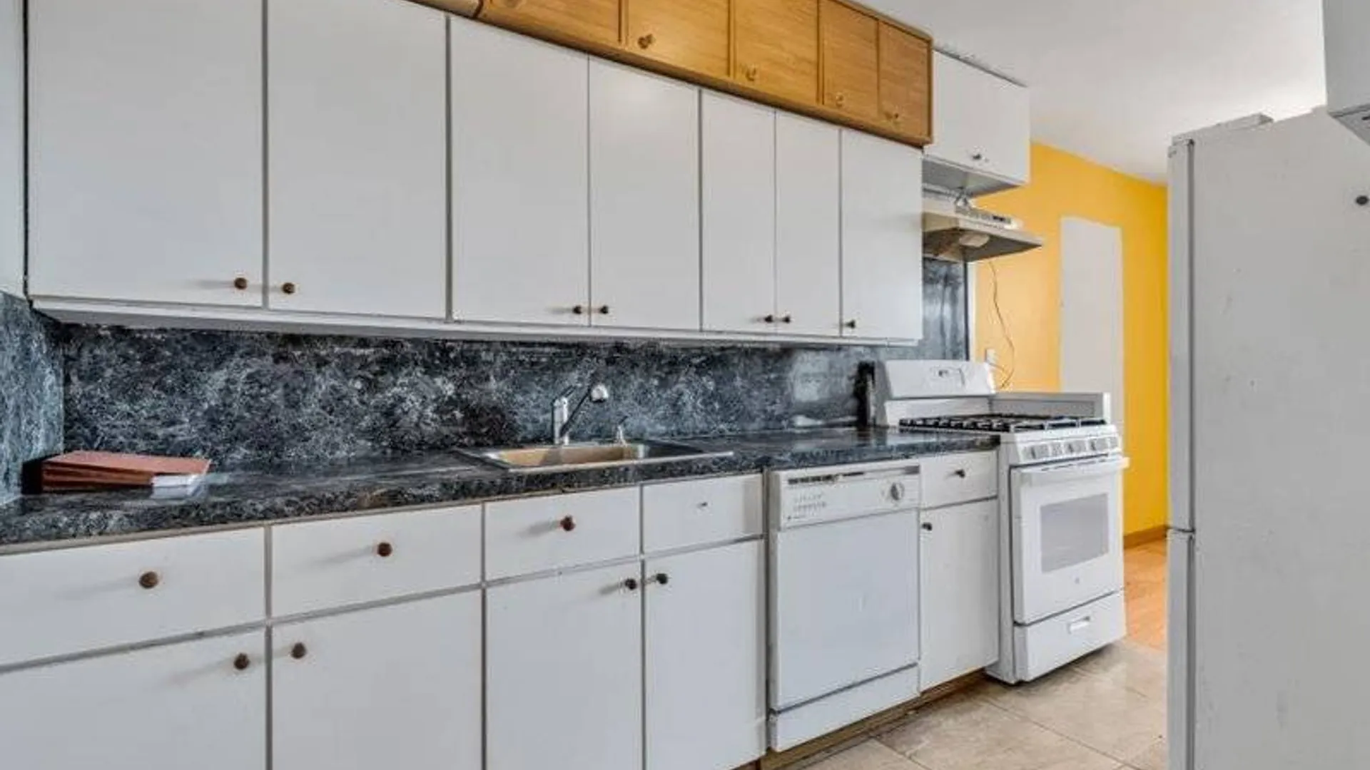 Property at 2942 West 5 Street, Brooklyn, NY 11224 8
