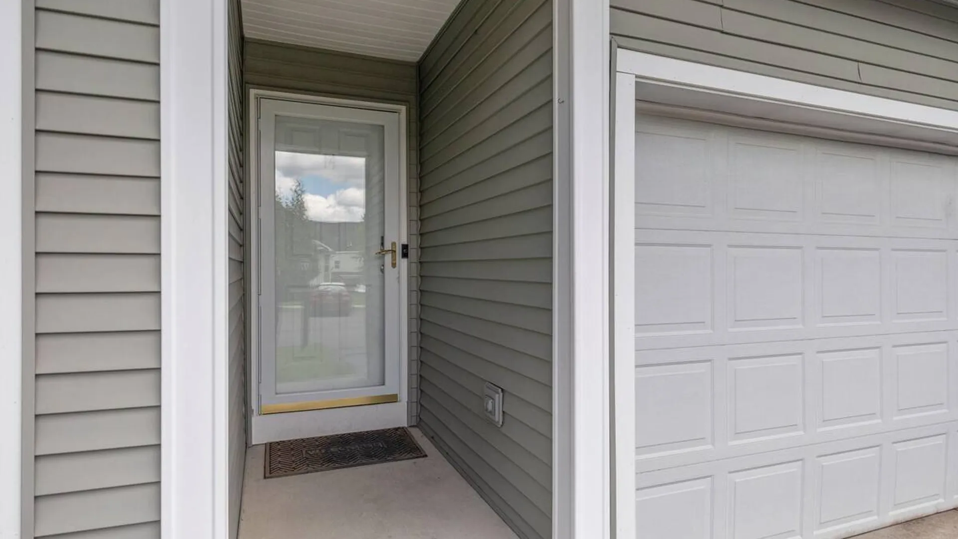 Property at 14 Amalia Lane, Rensselaer, NY 12144 3