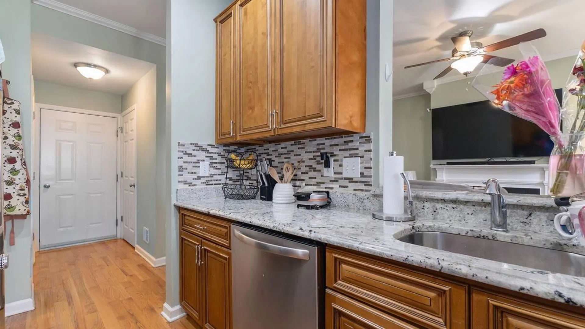 Property at 14 Amalia Lane, Rensselaer, NY 12144 11