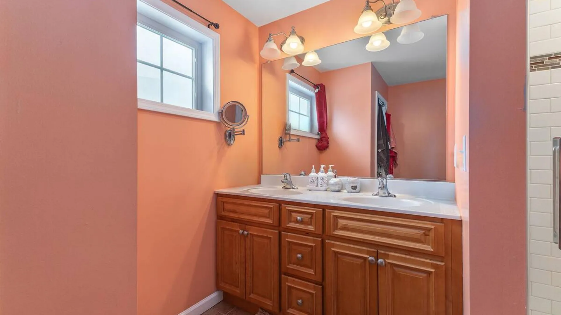 Property at 14 Amalia Lane, Rensselaer, NY 12144 18