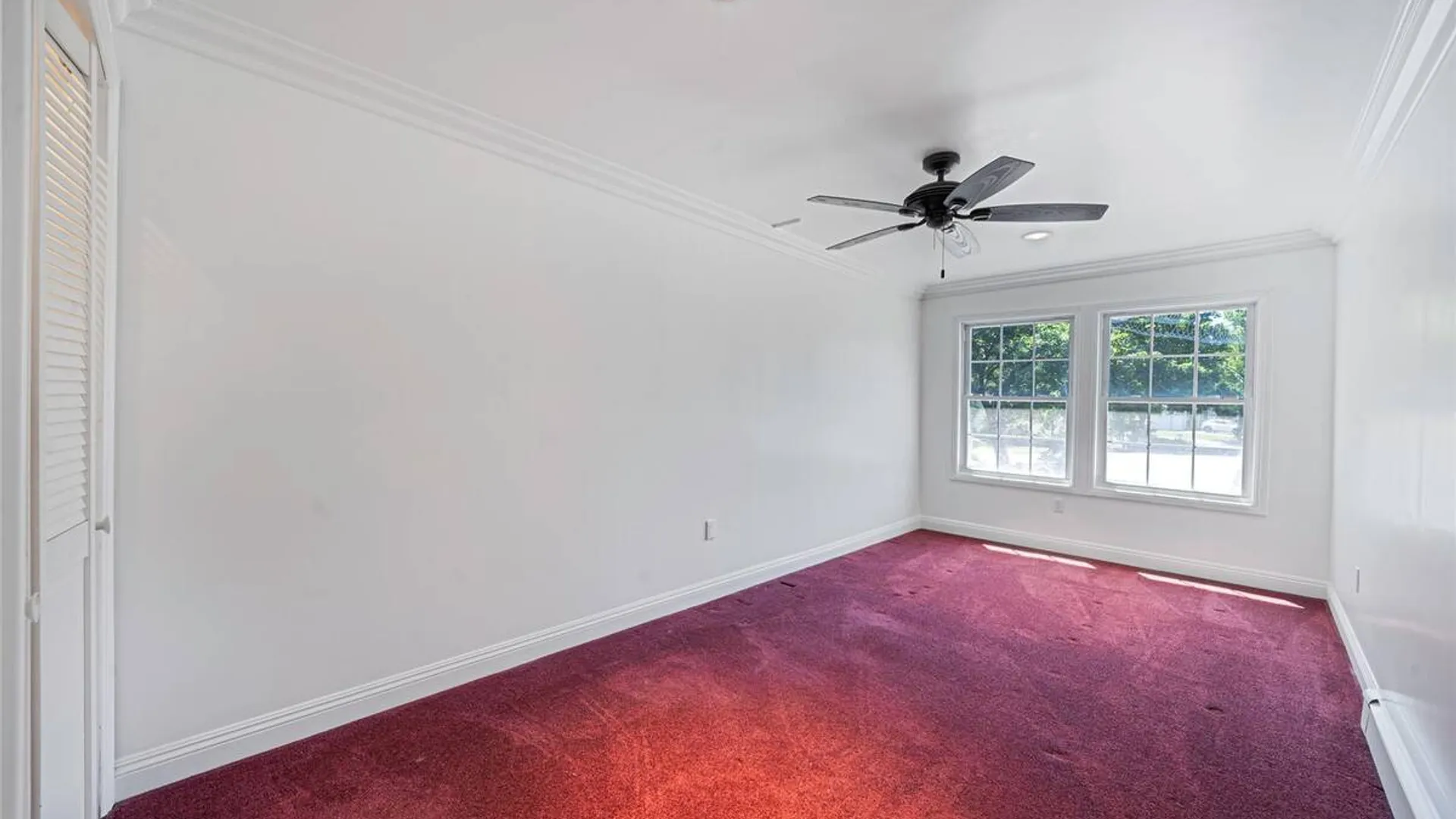 Property at 7 New Jersey Court, Dix Hills, NY 11746 23