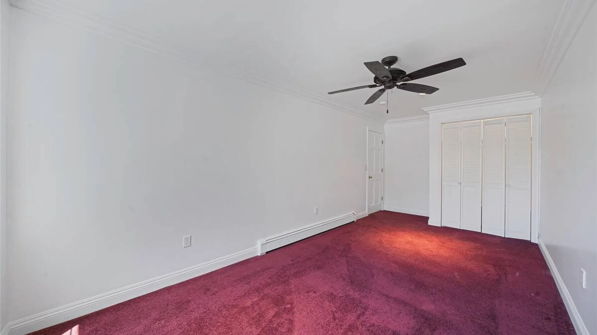 Property at 7 New Jersey Court, Dix Hills, NY 11746 24