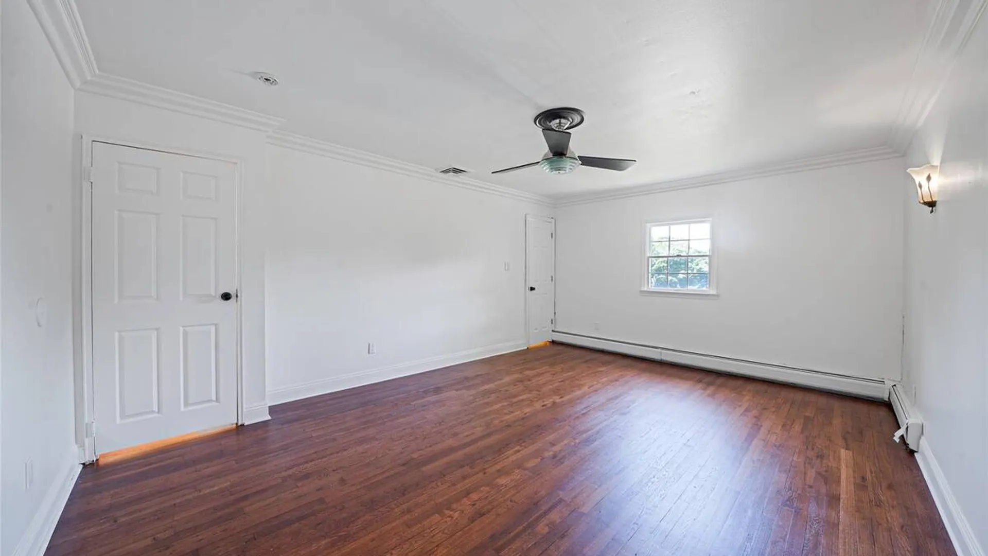 Property at 7 New Jersey Court, Dix Hills, NY 11746 29