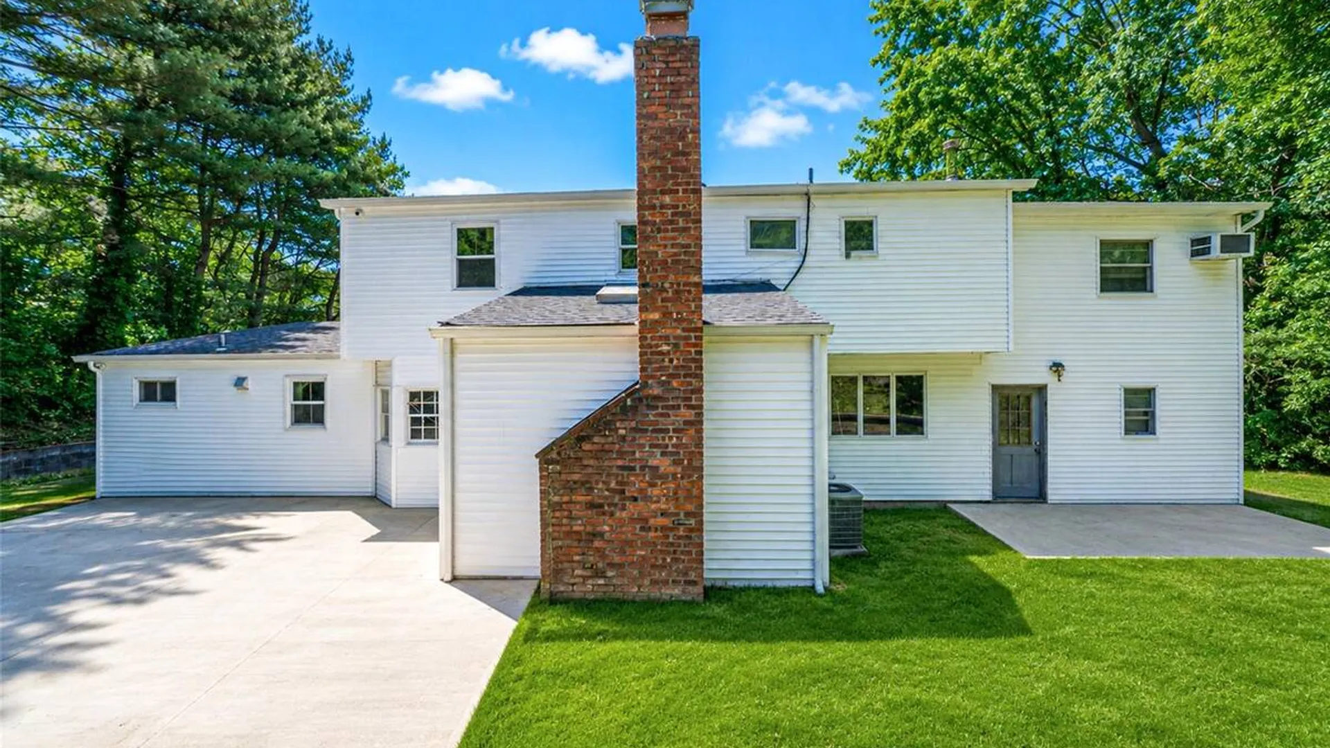 Property at 7 New Jersey Court, Dix Hills, NY 11746 49