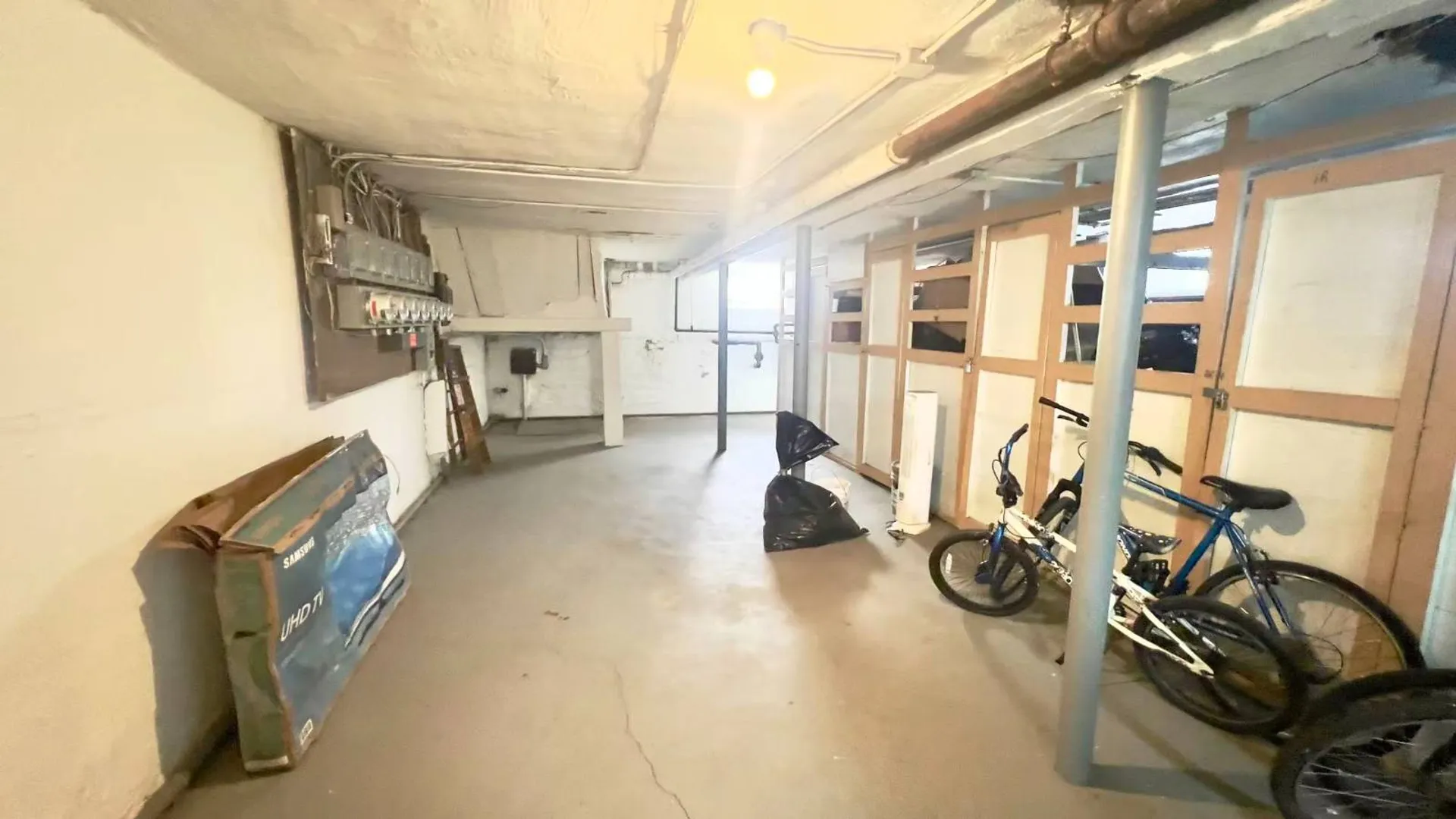 Property at 78-11 73rd Pl, Glendale, NY 11385 7