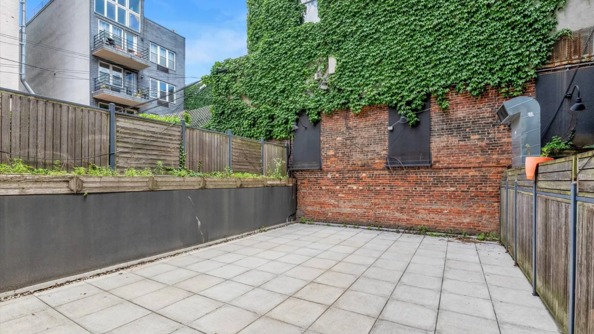 Property at 390 Lorimer Street, Brooklyn, NY 11206 8