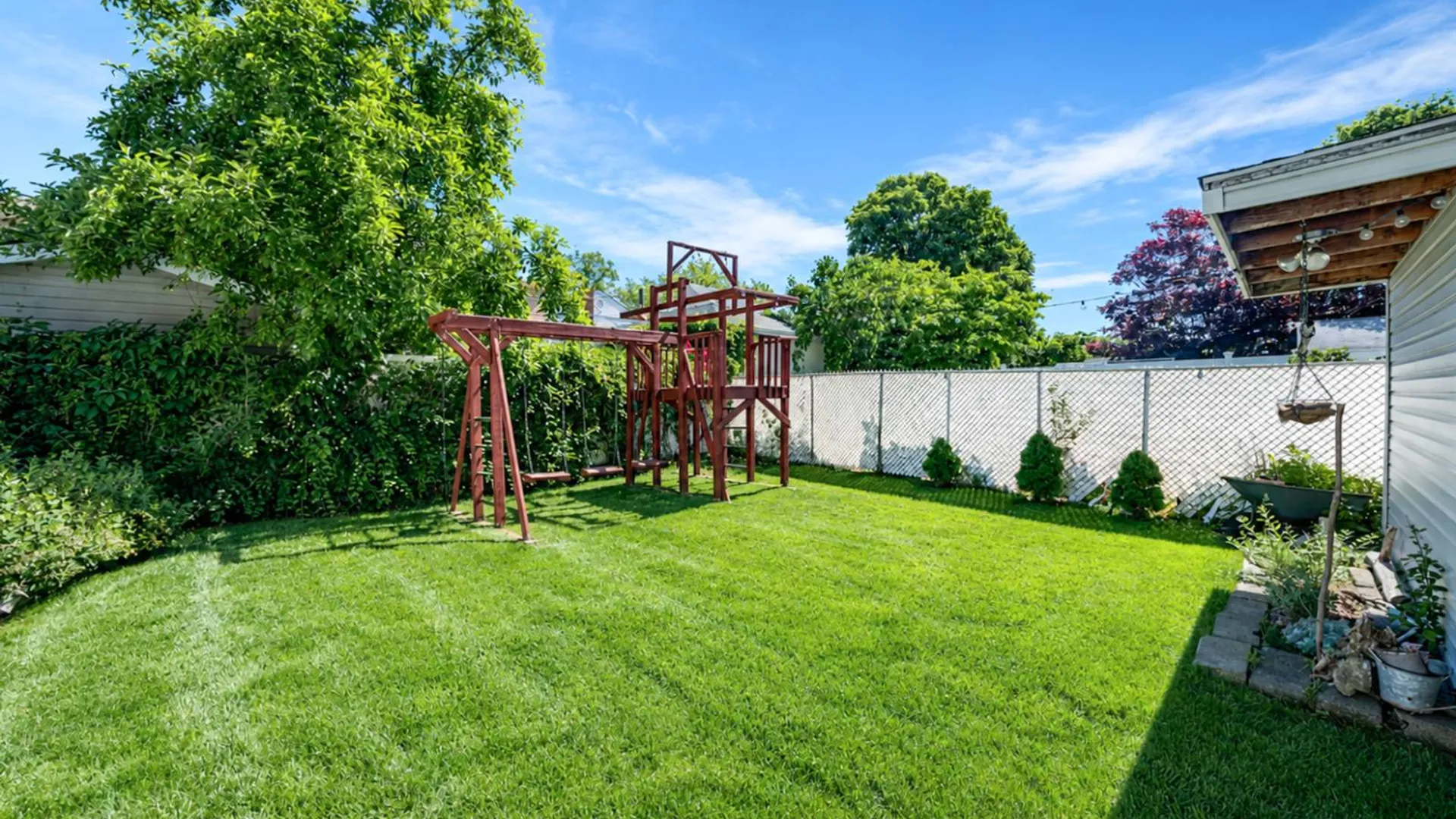 Property at 240-11 88th Avenue, Bellerose, NY 11426 35