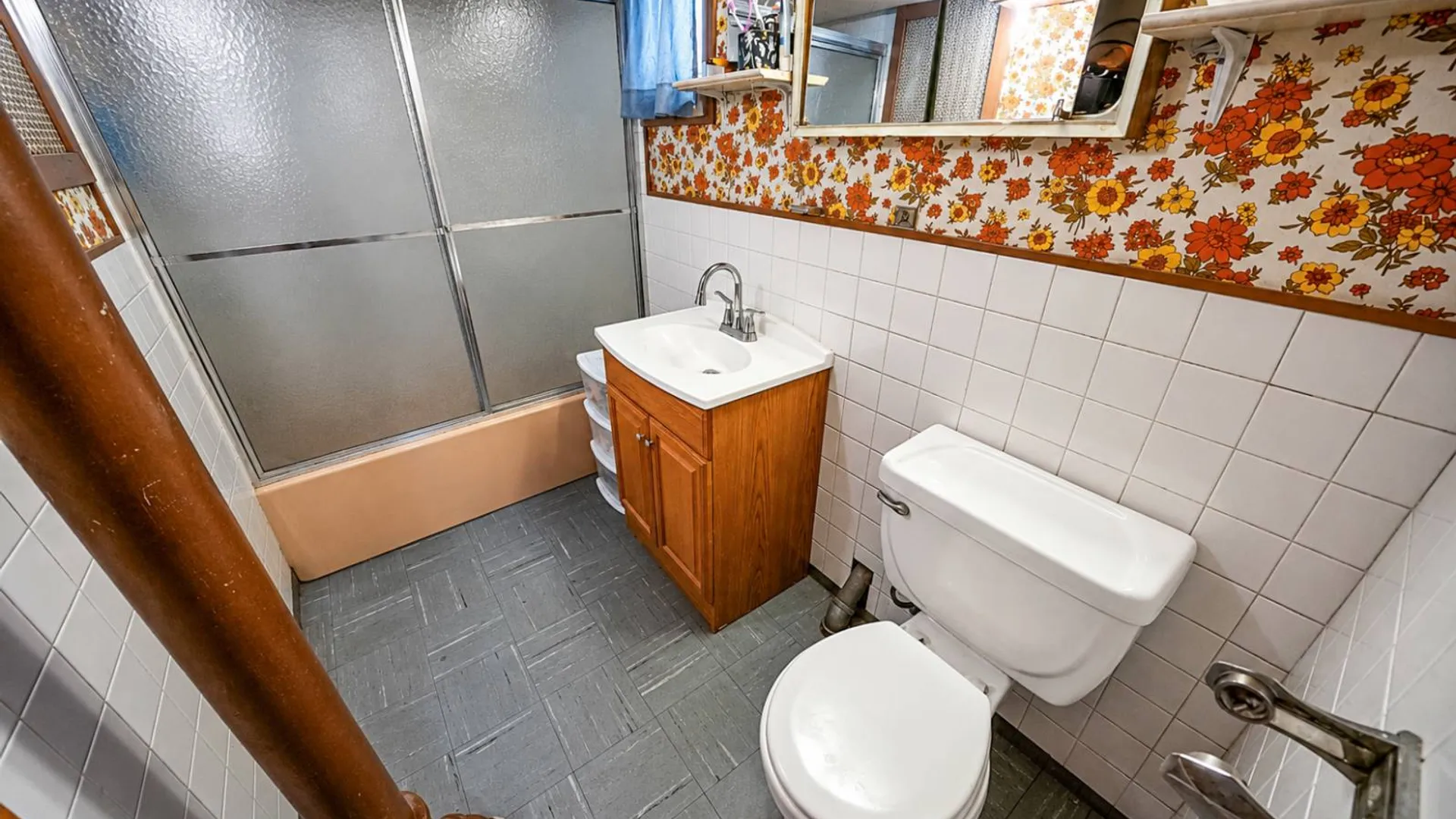 Property at 240-11 88th Avenue, Bellerose, NY 11426 23