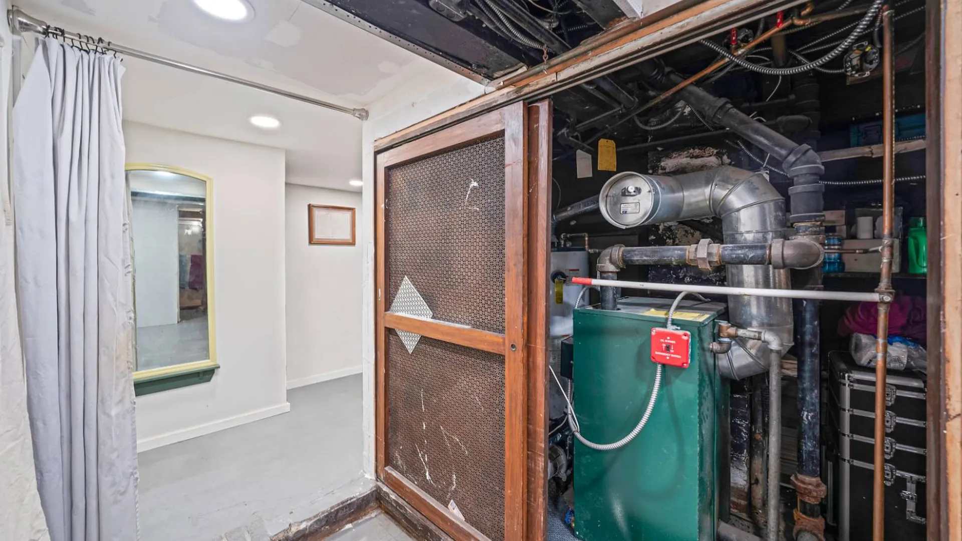 Property at 240-11 88th Avenue, Bellerose, NY 11426 29