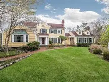 Property at 204 Sunset Rd, Oyster Bay, NY 11771
