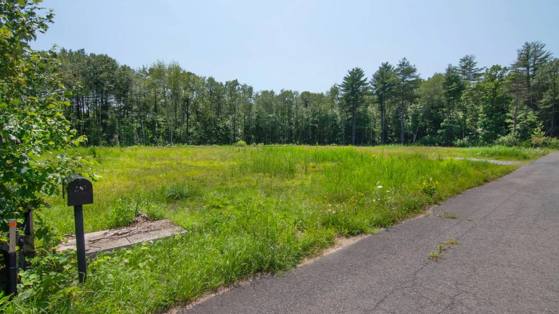 Property at 24 Locust Rd, Ballston Spa, NY 12020 12