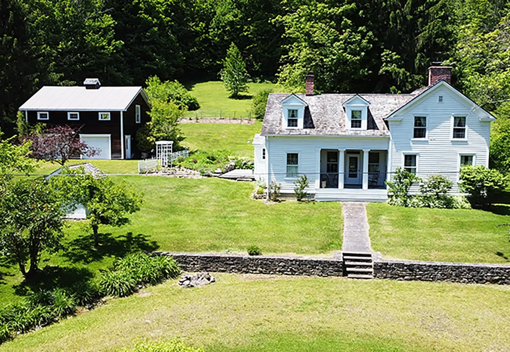 Property at 103 Hillary Hill Rd, Roseboom, NY 13450