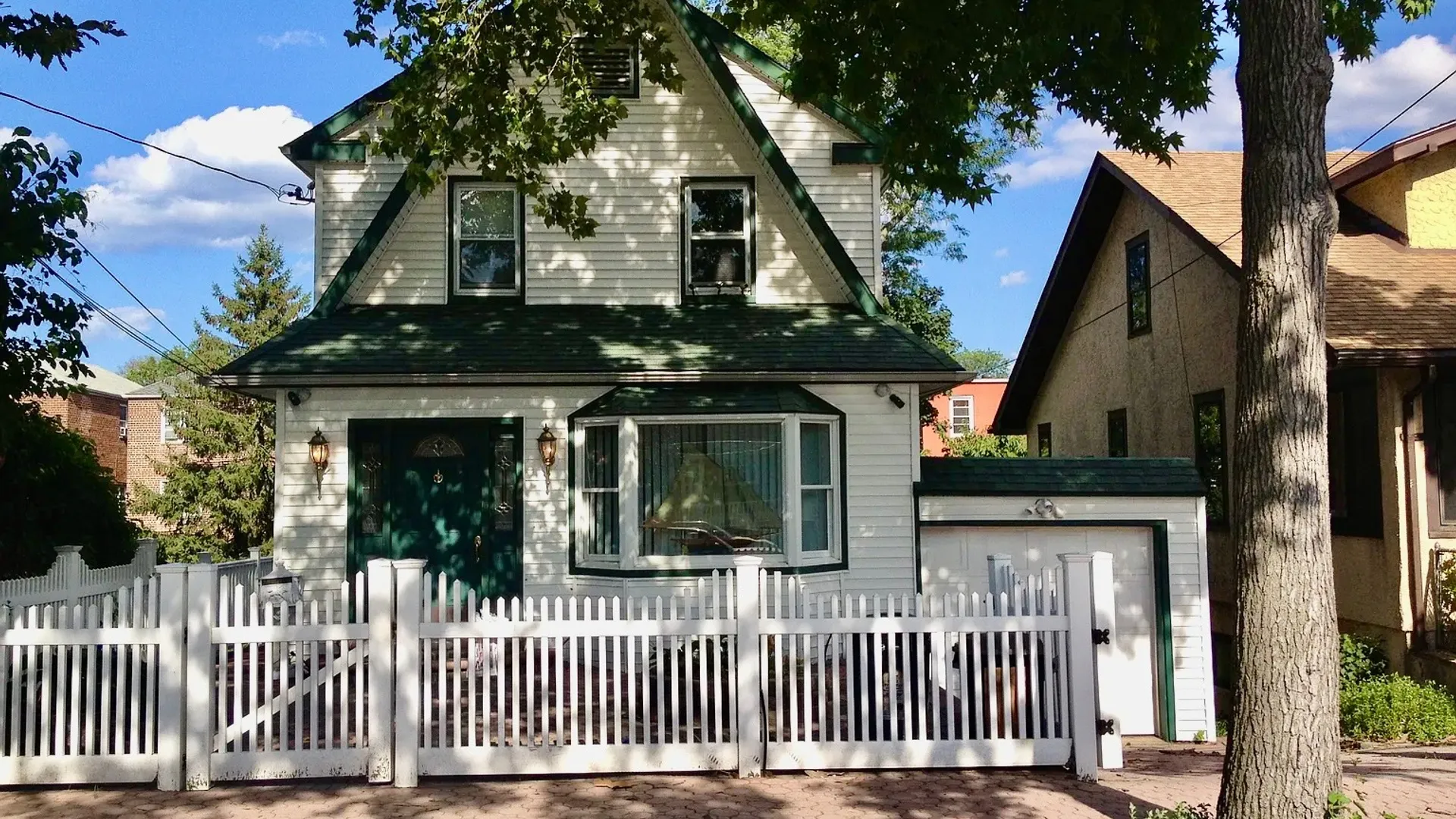 Property at 1522 Dwight Place, Bronx, NY 10465 12