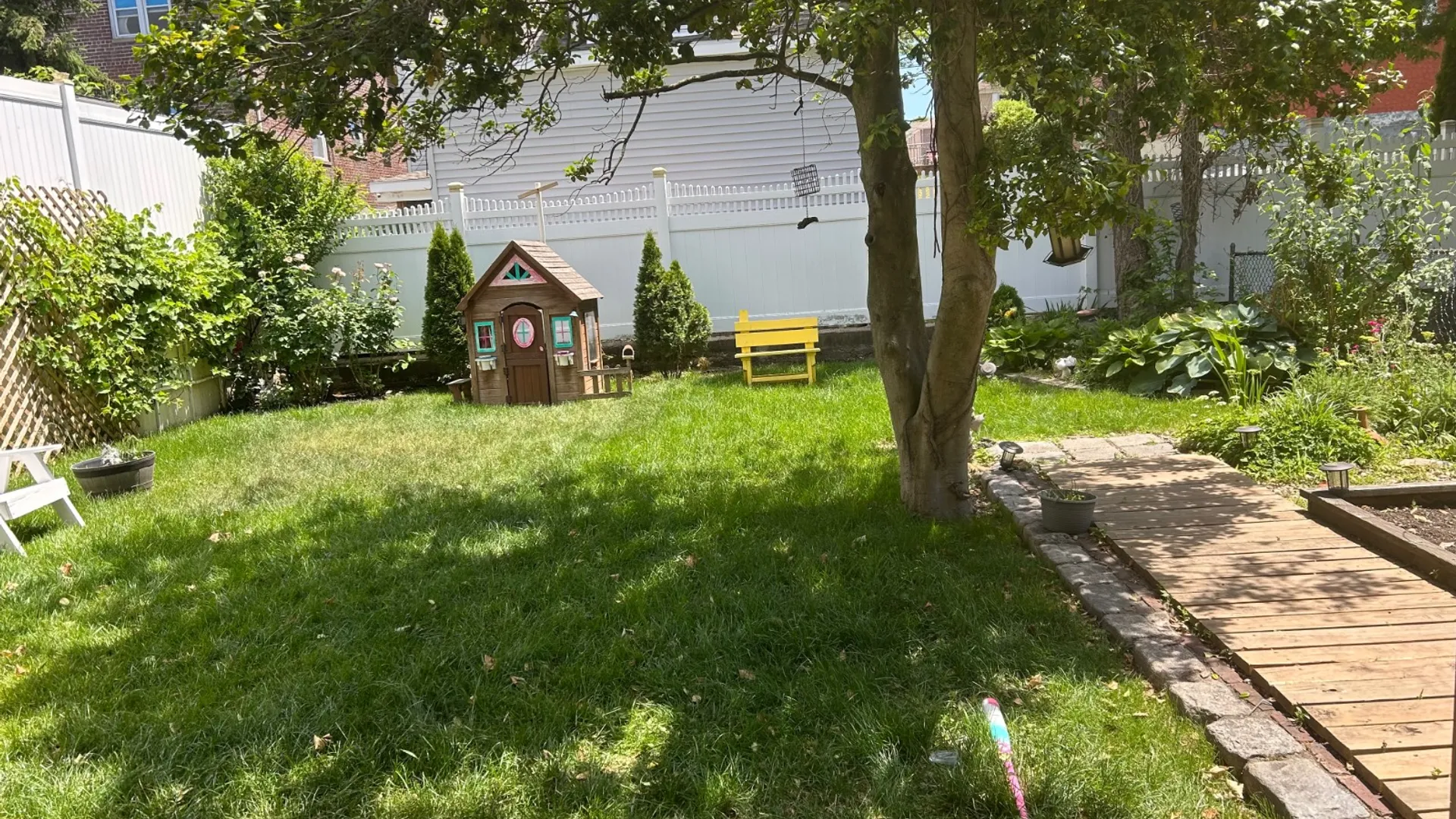 Property at 1522 Dwight Place, Bronx, NY 10465 16