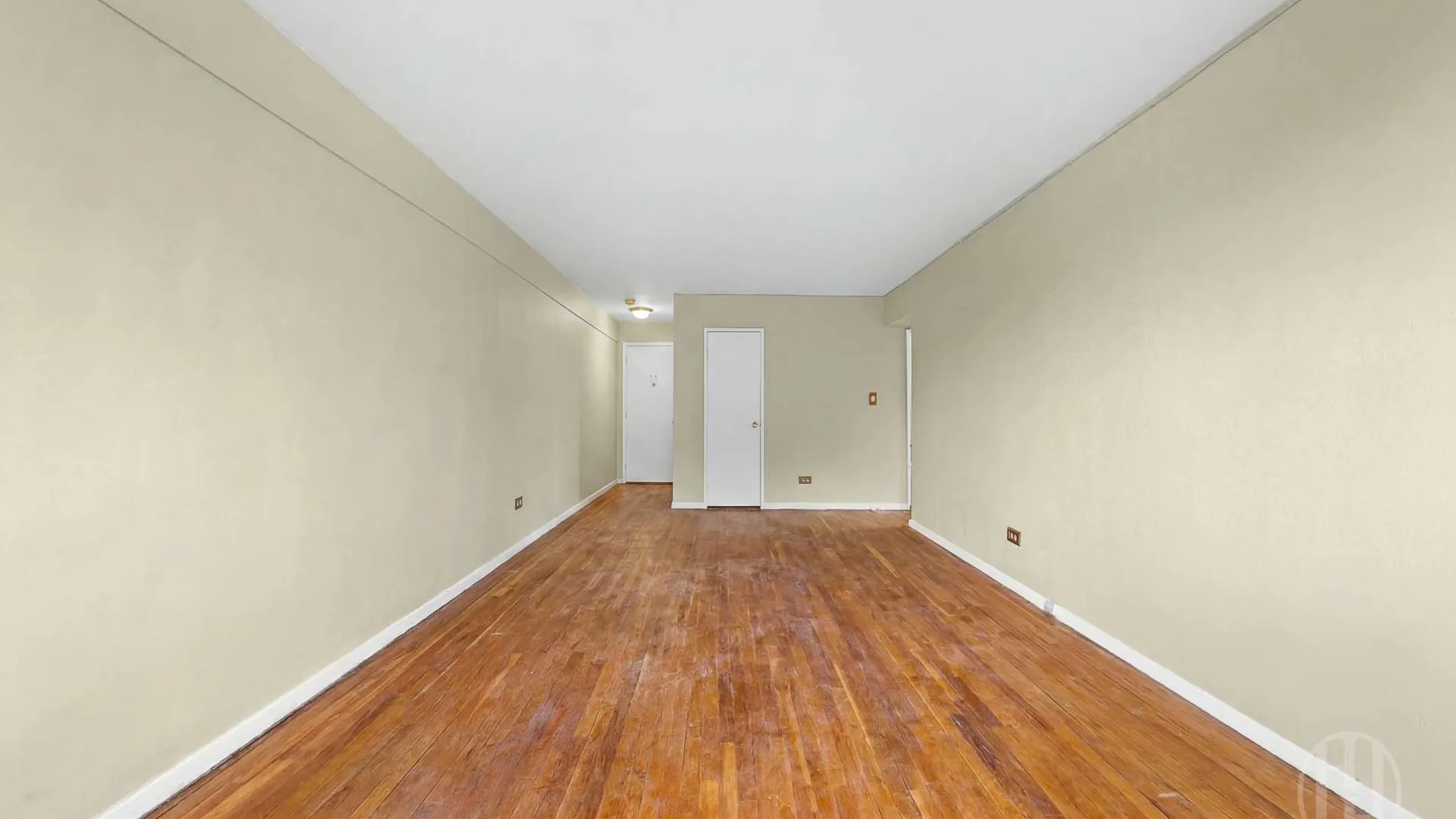 Property at 50 -21 39th Pl, Queens, NY 11104 15