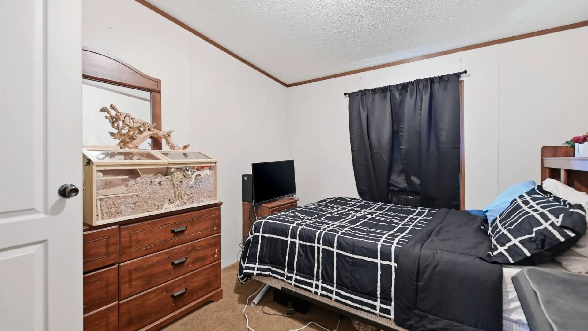 Property at 800 Arnold Street, Ballston Spa, NY 12020 19