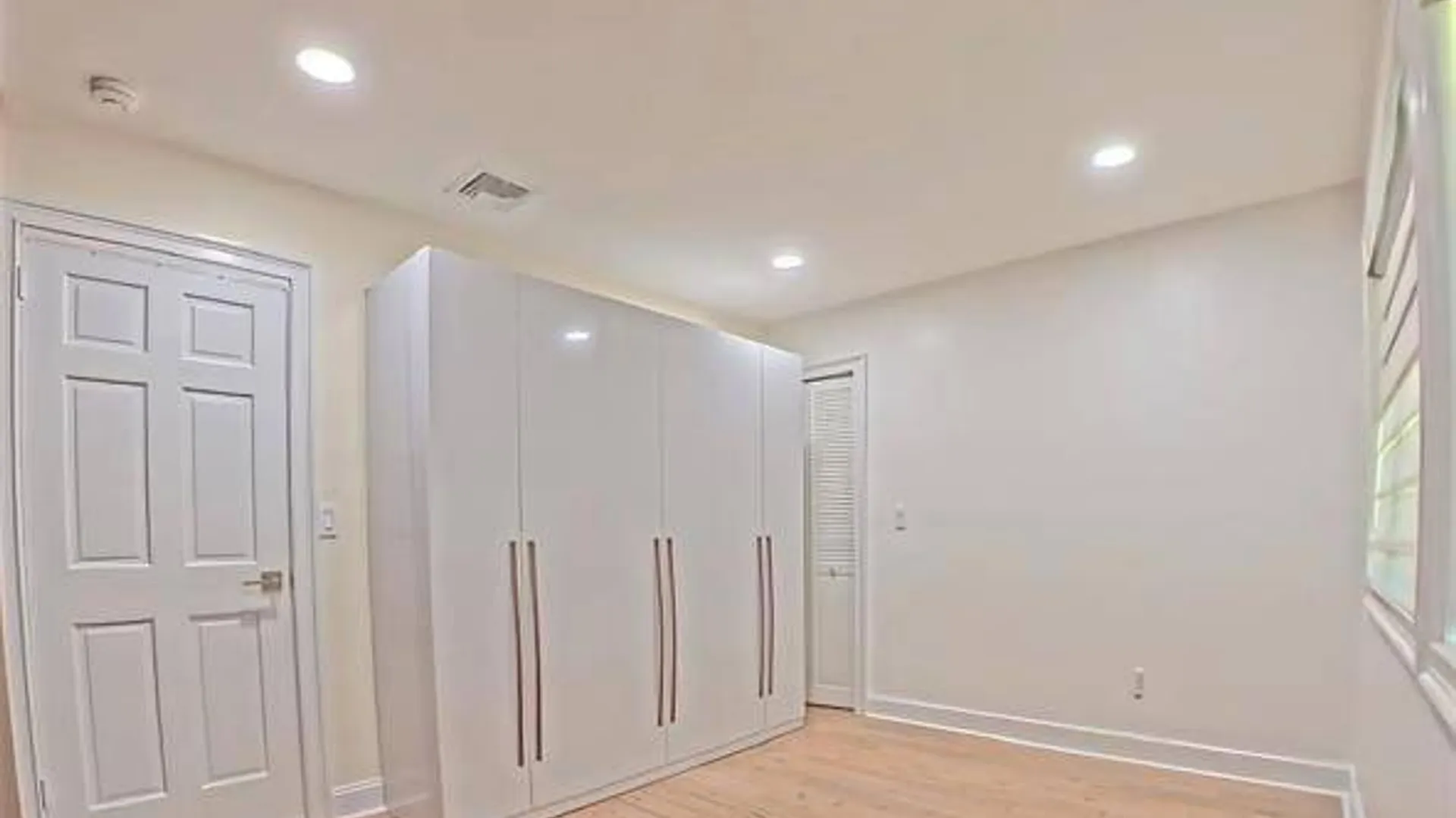 Property at 44 Warner Road, Huntington, NY 11743 17