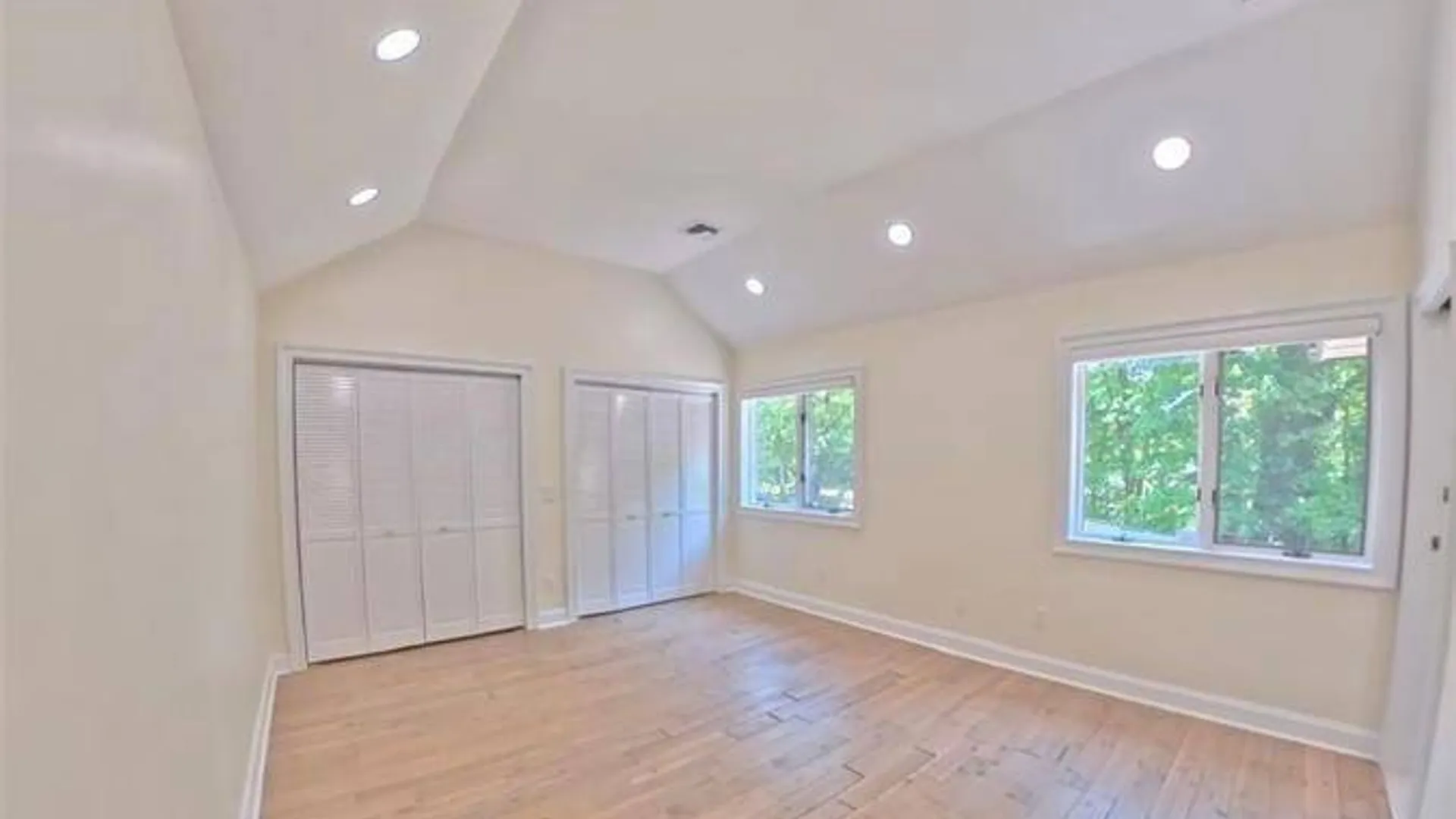 Property at 44 Warner Road, Huntington, NY 11743 19