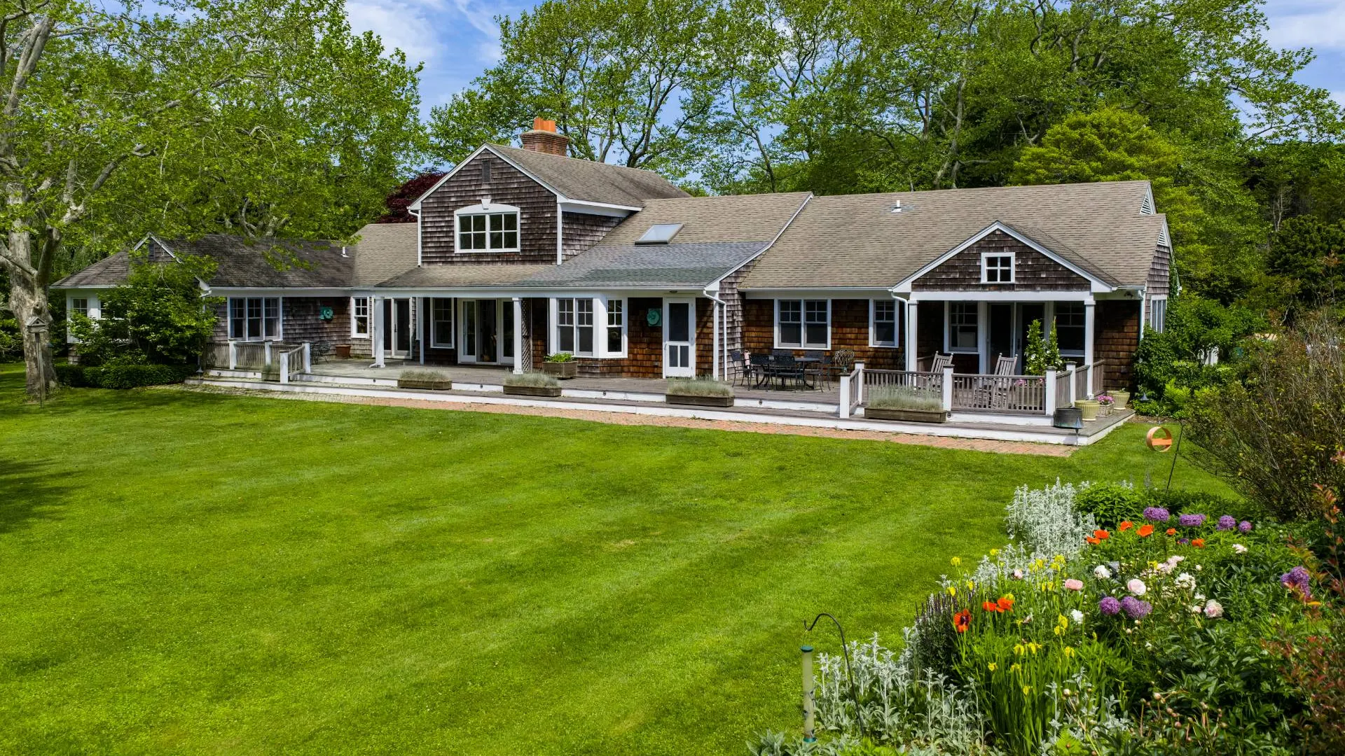 Property at 5 Spaeth Lane, East Hampton, NY 11937 4