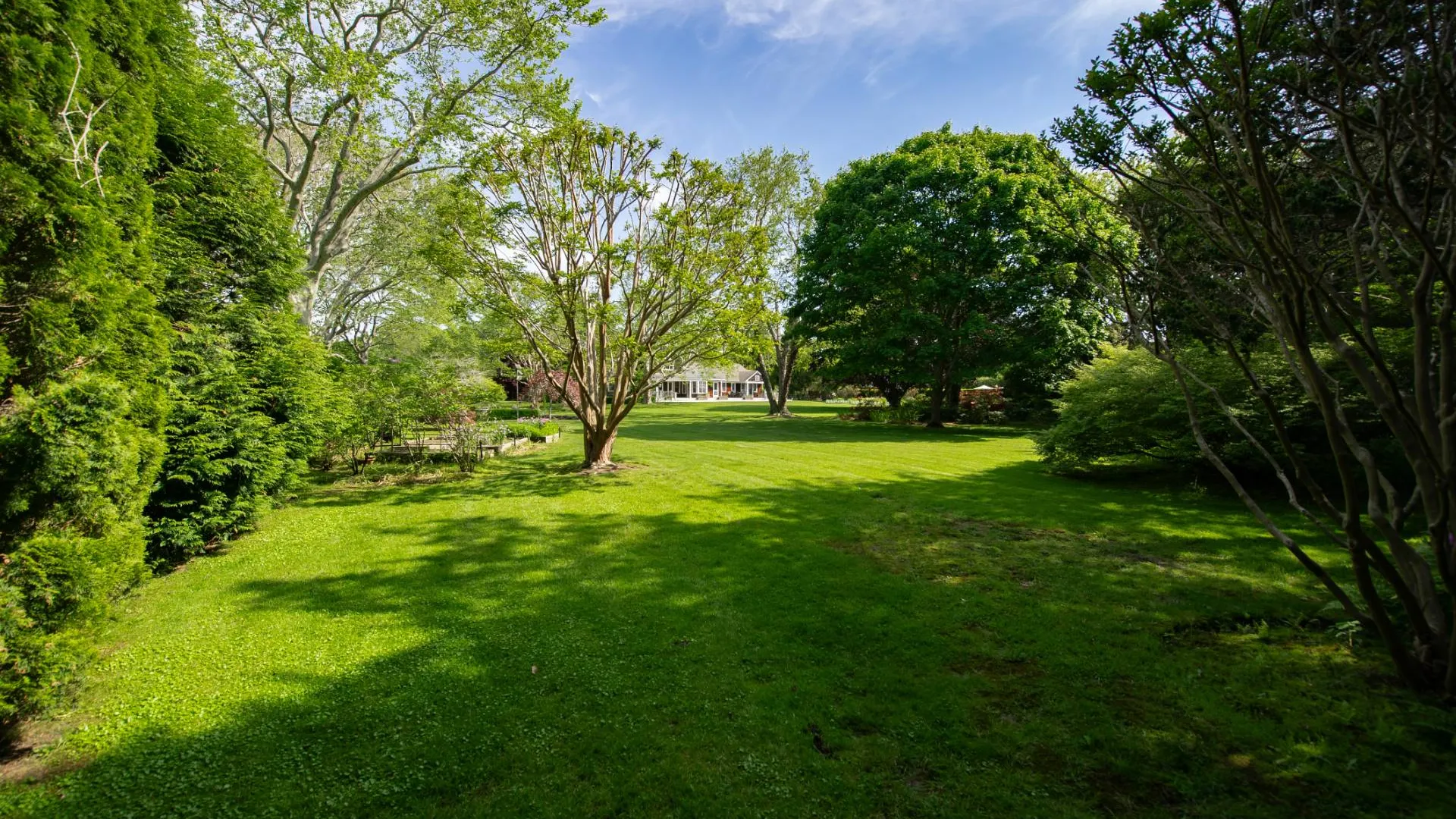 Property at 5 Spaeth Lane, East Hampton, NY 11937 11