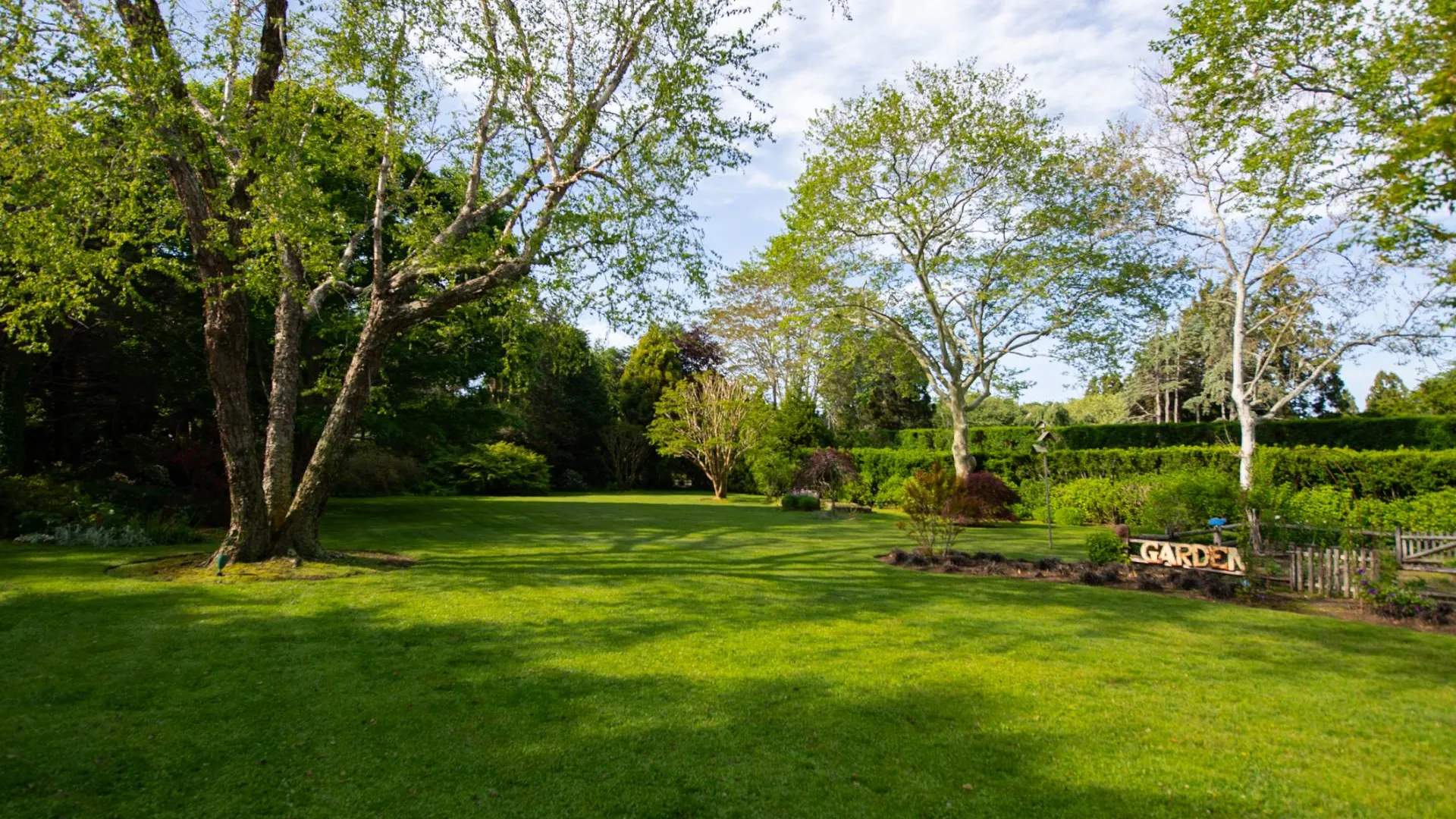 Property at 5 Spaeth Lane, East Hampton, NY 11937 12
