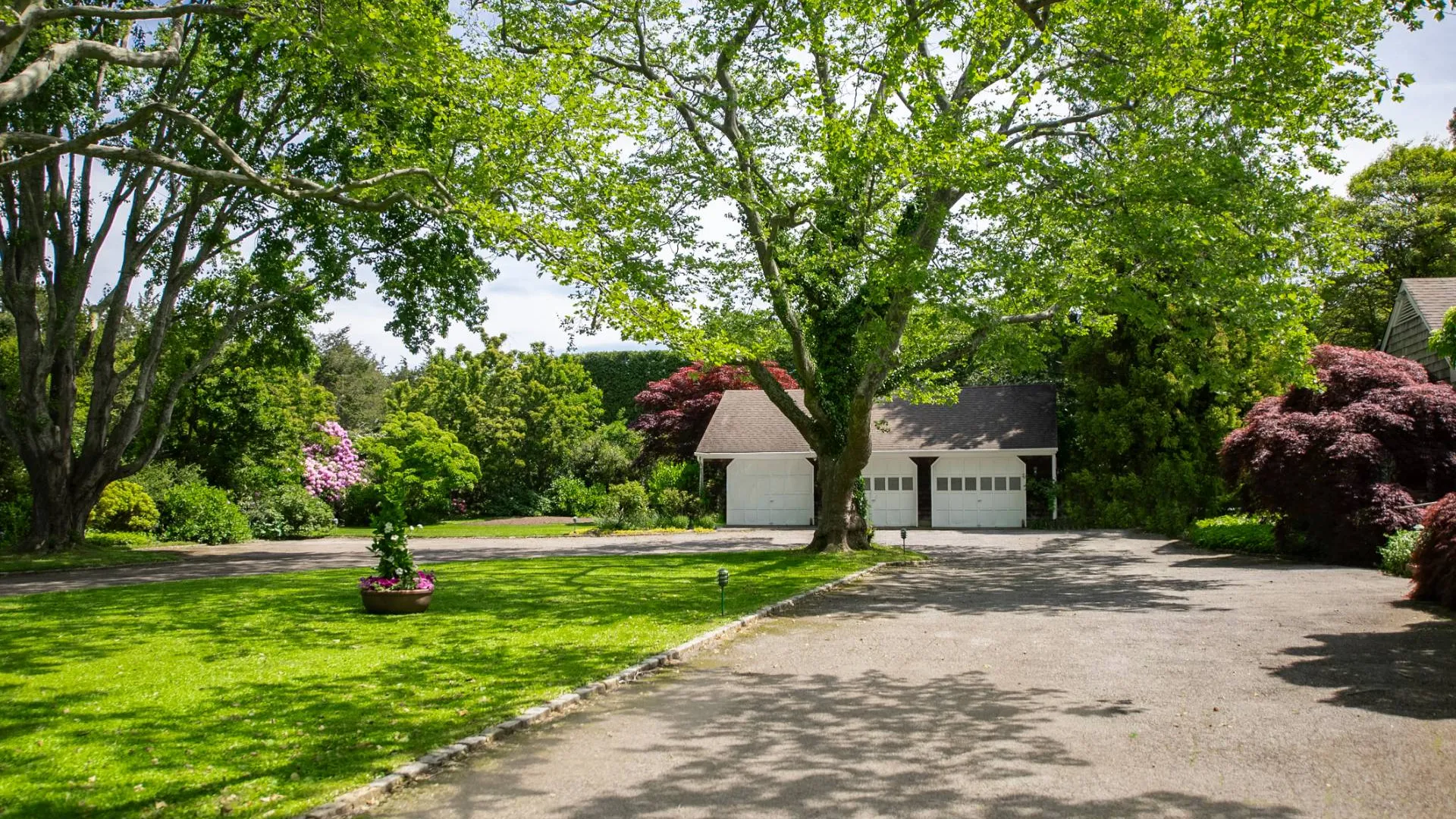 Property at 5 Spaeth Lane, East Hampton, NY 11937 18