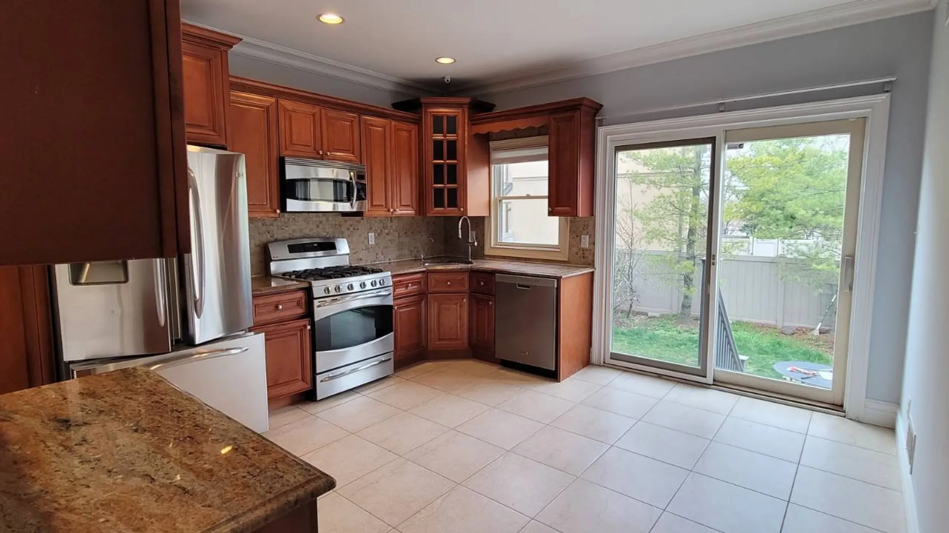 Property at 50 PERONA LN, STATEN ISLAND, NY 10308 6
