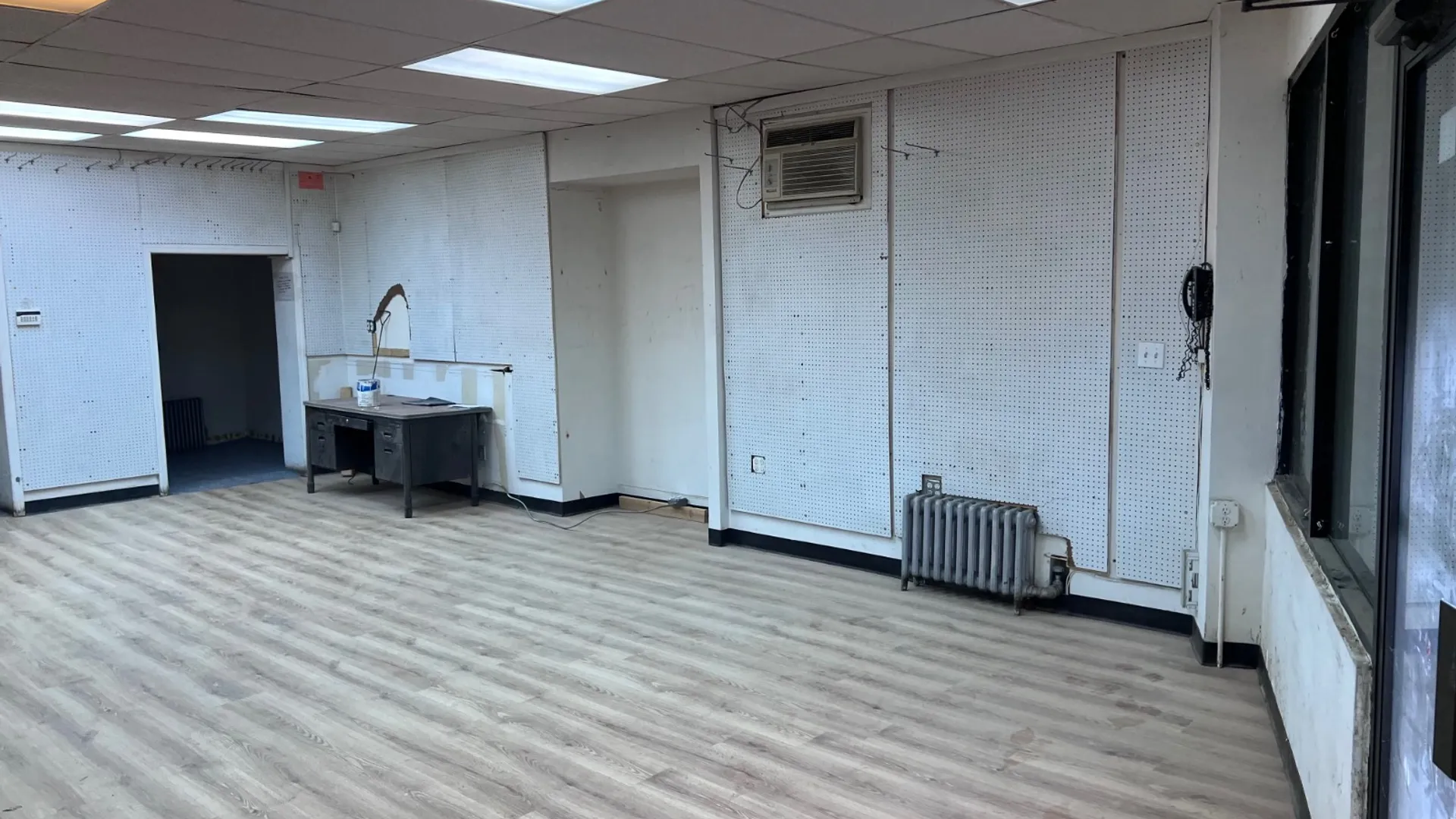 Property at 59-26 Grand Ave, Maspeth, NY 11378 12