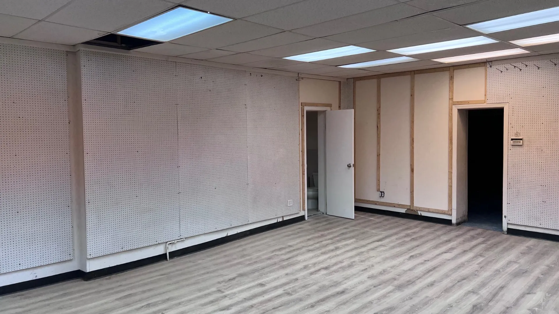 Property at 59-26 Grand Ave, Maspeth, NY 11378 14