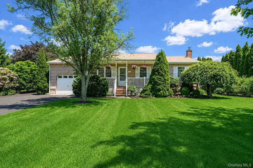 Property at 100 Donna Drive, Baiting Hollow, NY 11933