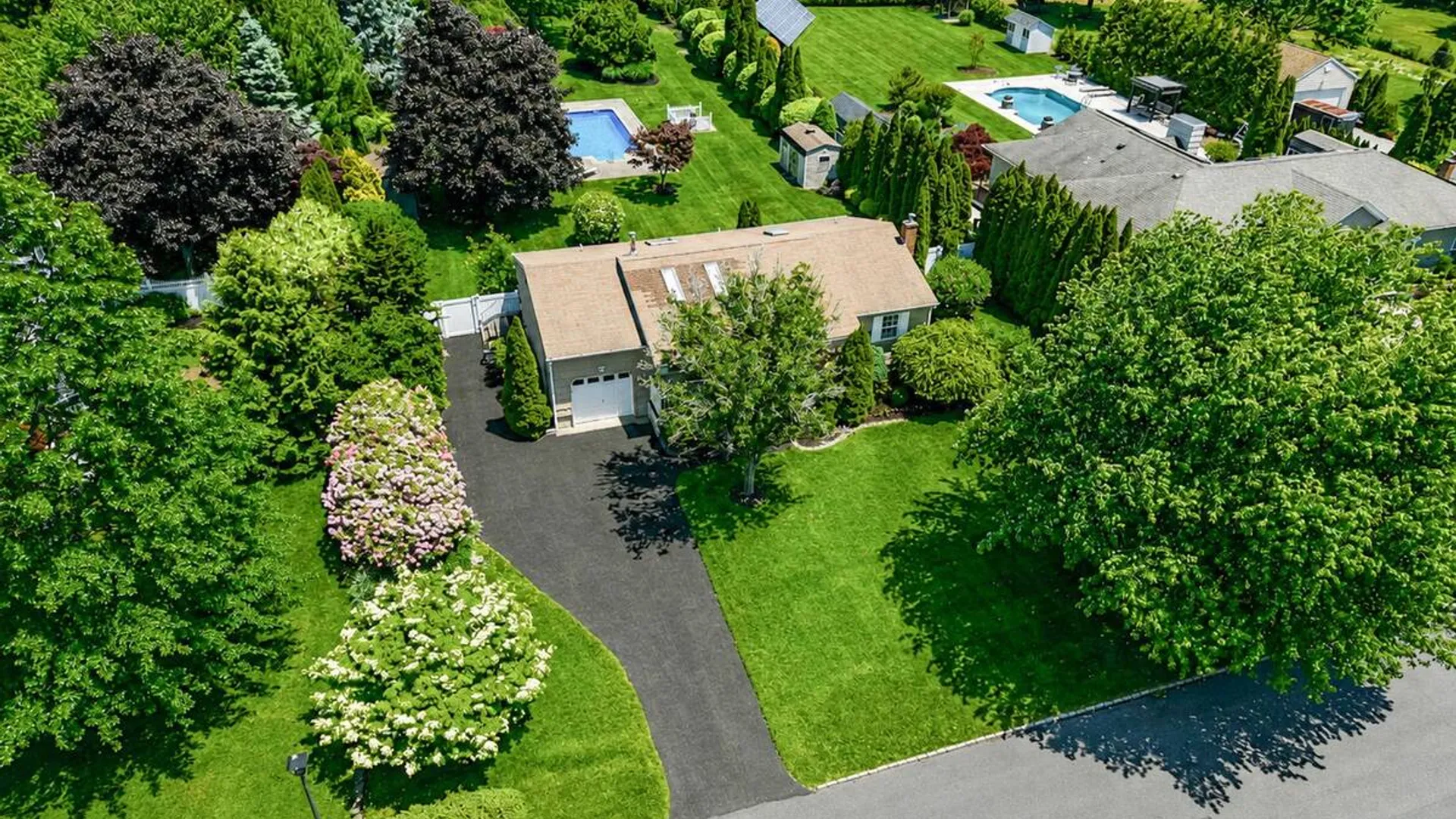 Property at 100 Donna Drive, Baiting Hollow, NY 11933 14