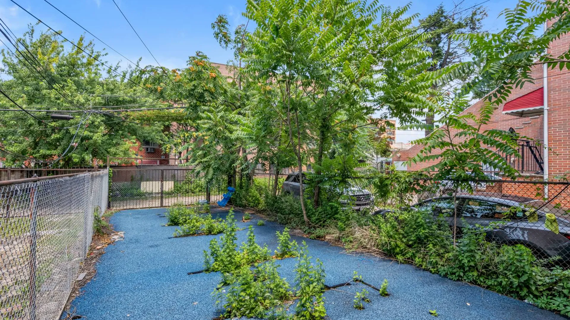 Property at 67-05 Roosevelt Avenue, Woodside, NY 11377 18