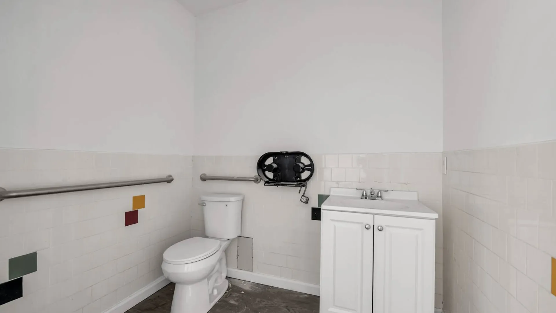 Property at 67-05 Roosevelt Avenue, Woodside, NY 11377 7