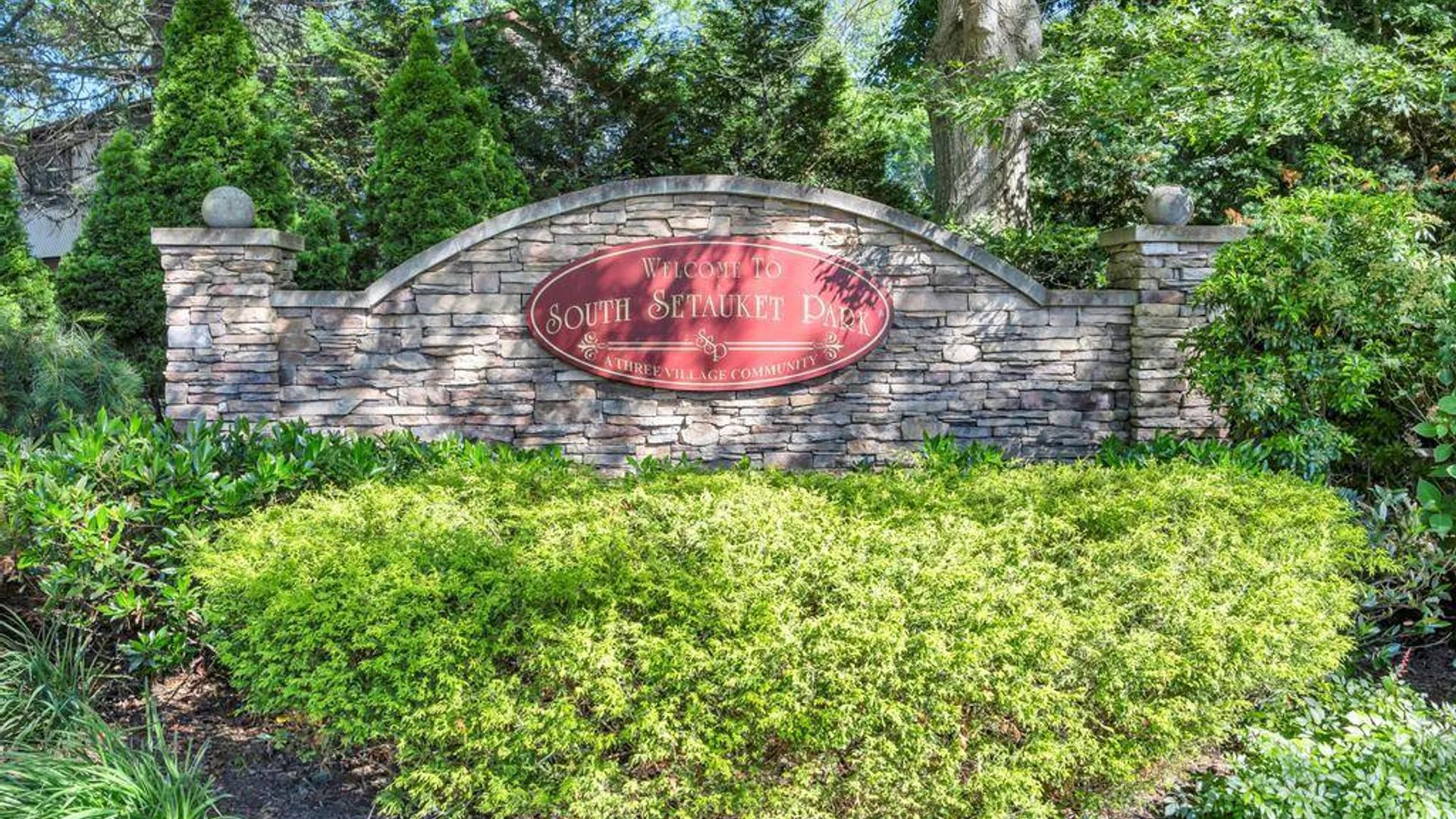 Property at 83 Strathmore Village Drive, South Setauket, NY 11720 43
