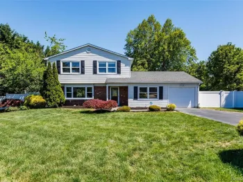 Property at 29 Segatogue Lane, South Setauket, NY 11720