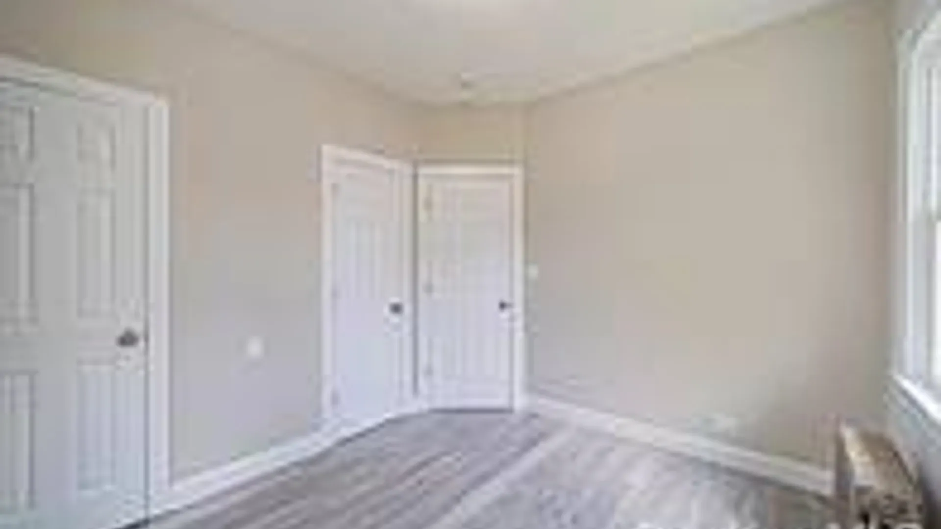 Property at 44 Elizabeth Ave, Smithtown, NY 11787 12