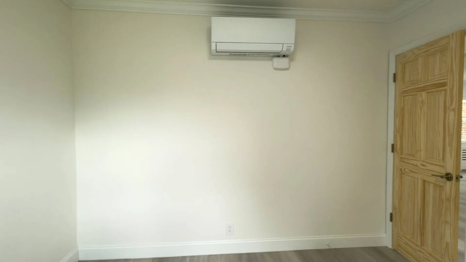 Property at 56-49B Utopia Pkwy, Fresh Meadows, NY 11365 14