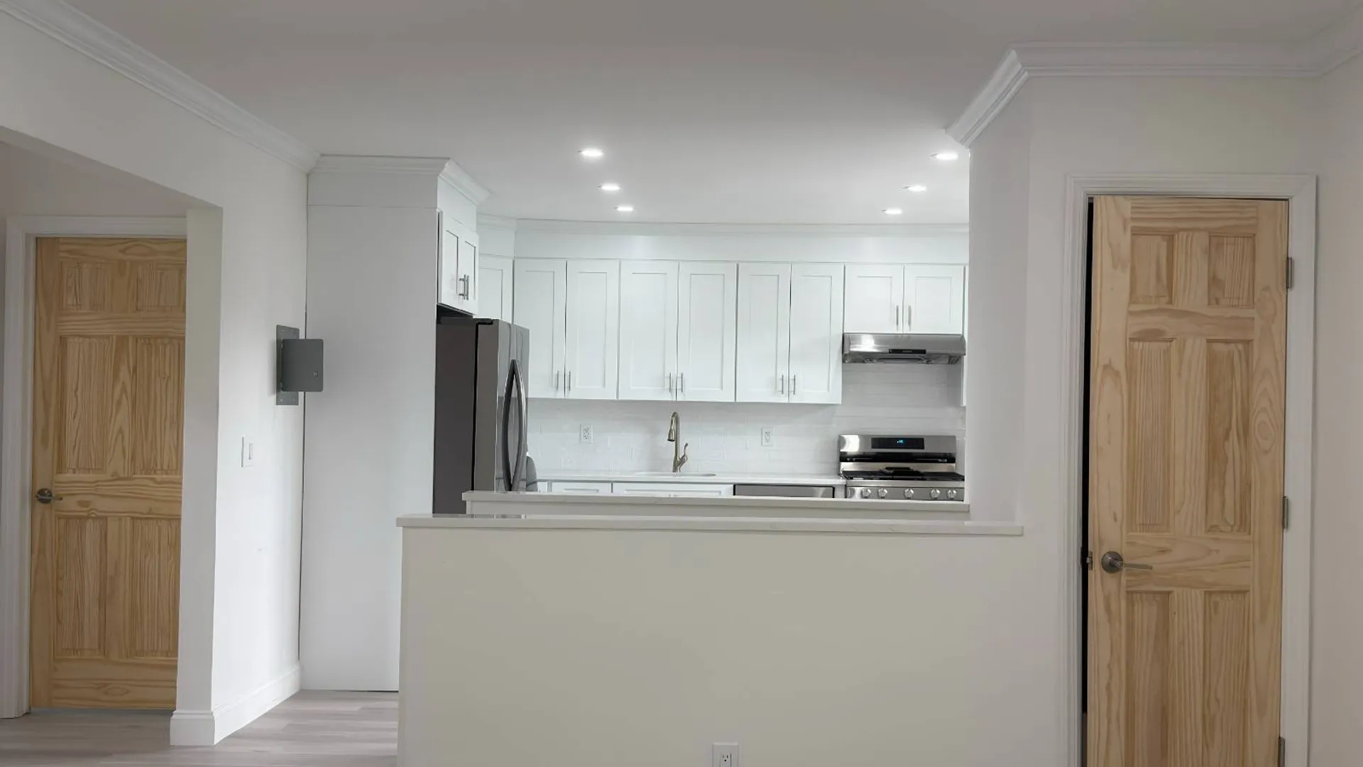 Property at 56-49B Utopia Pkwy, Fresh Meadows, NY 11365 8