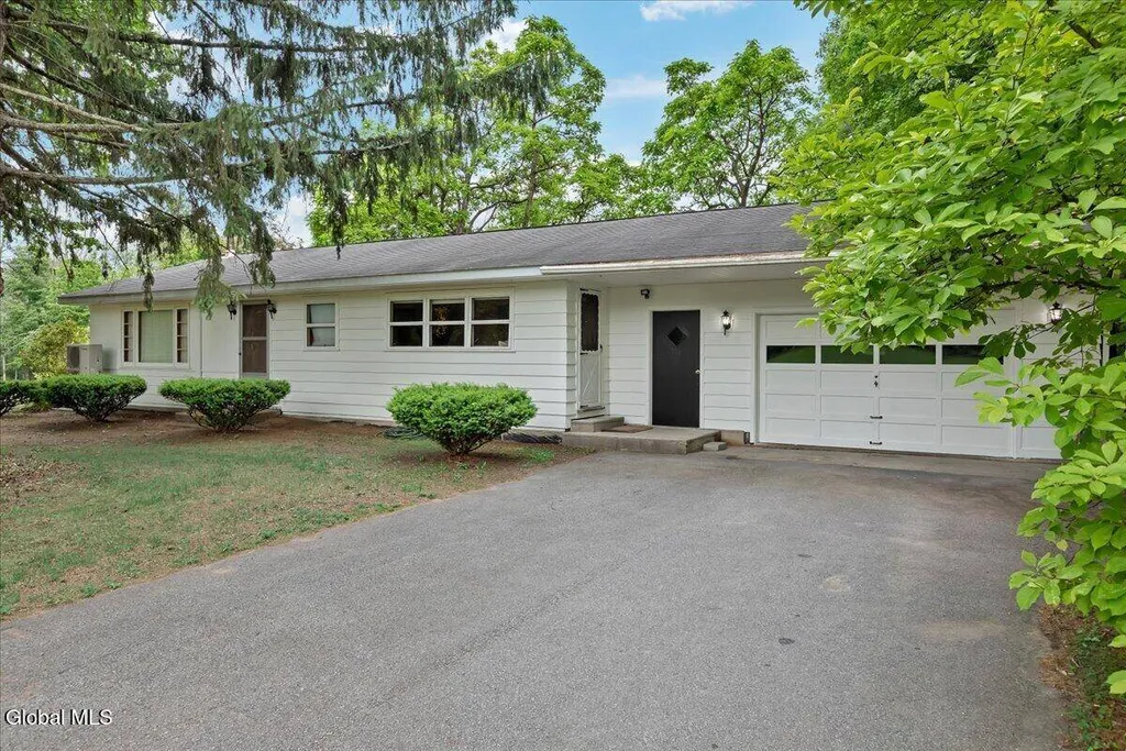 Property at 832 Nys Rt 29, Saratoga, NY 12866