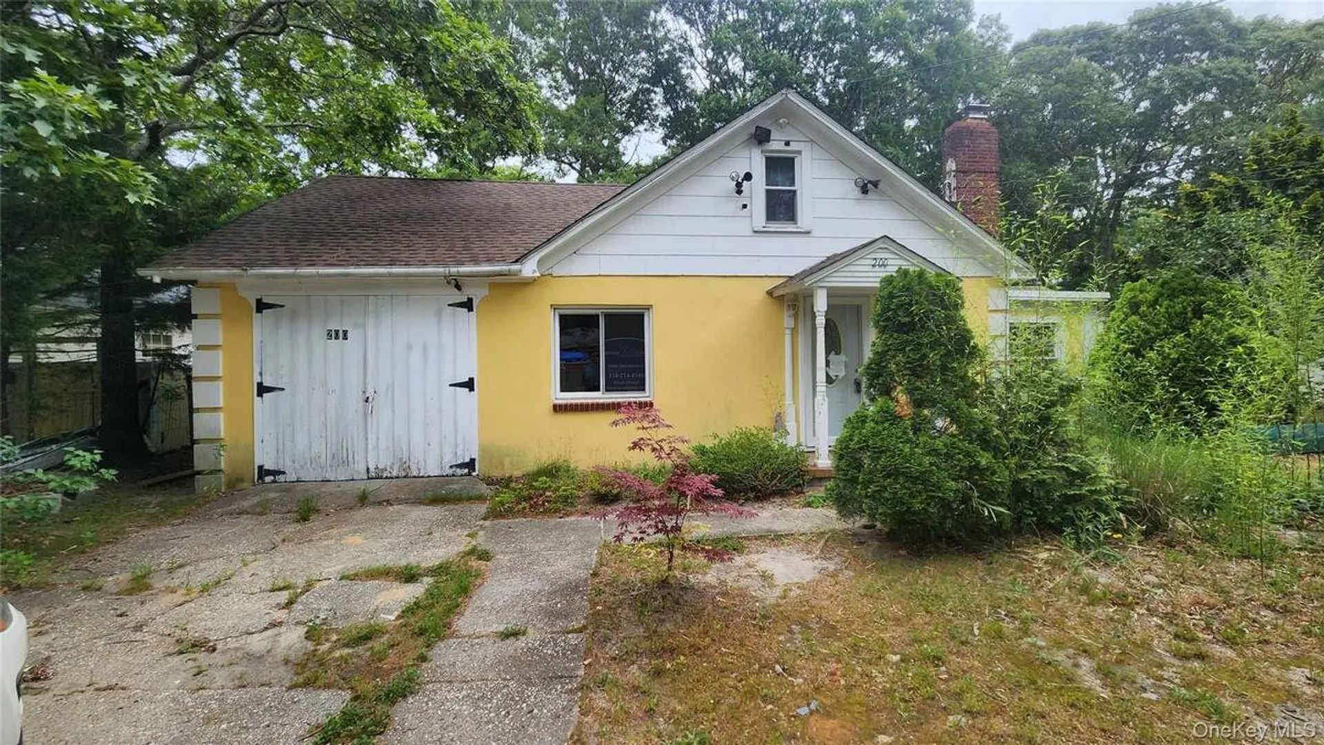 Property at 200 Oak Avenue, Flanders, NY 11901 16