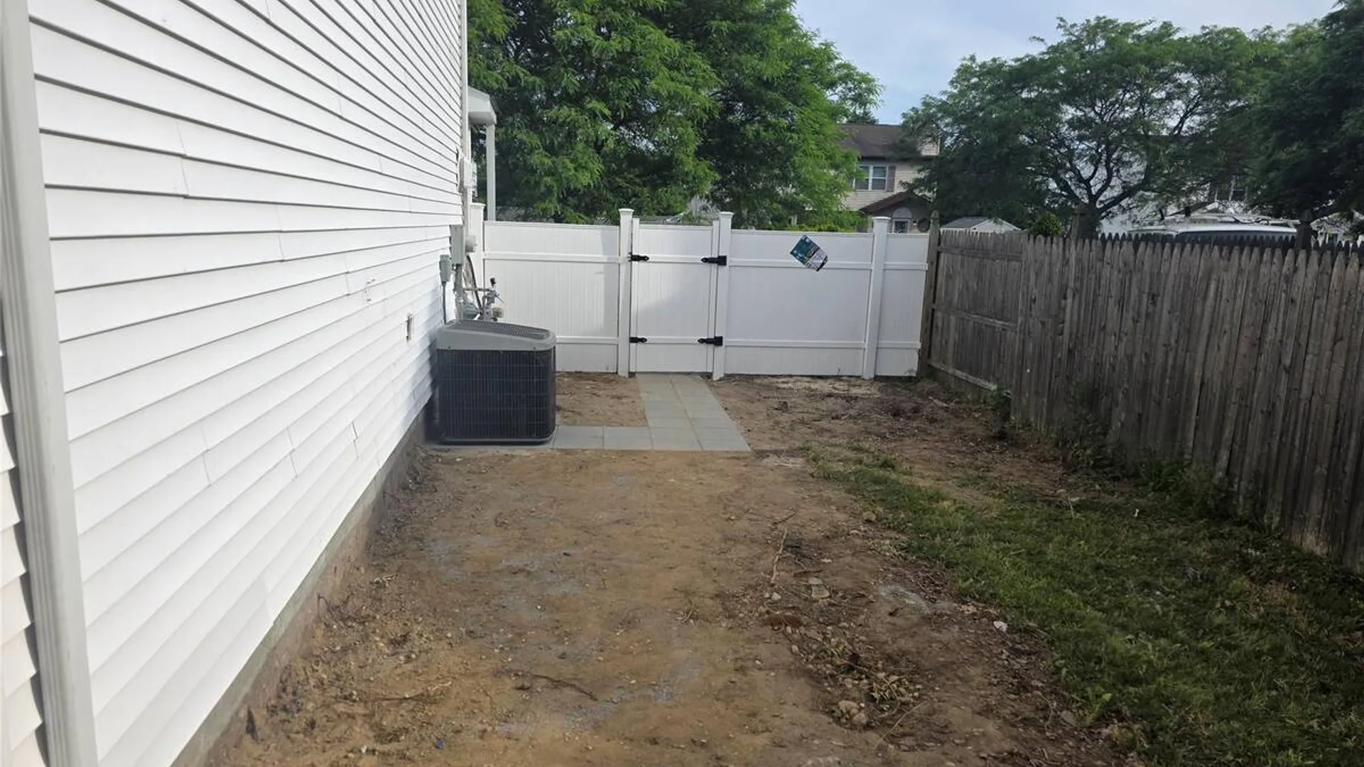 Property at 9 Trim Street, Bay Shore, NY 11706 10
